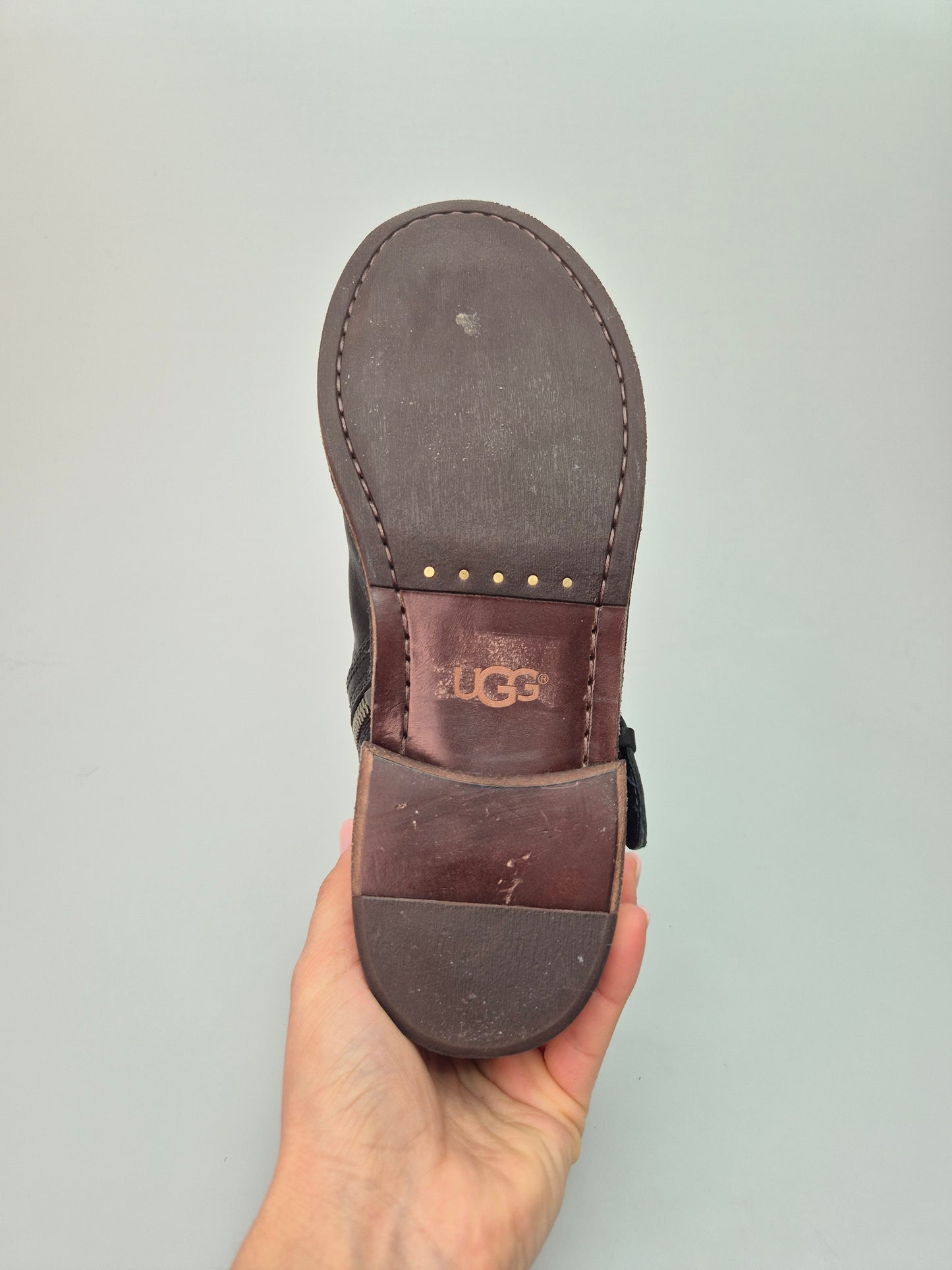 UGG AUSTRALIA ORIGINAL NOVI KOZNI CIZMI BR 38