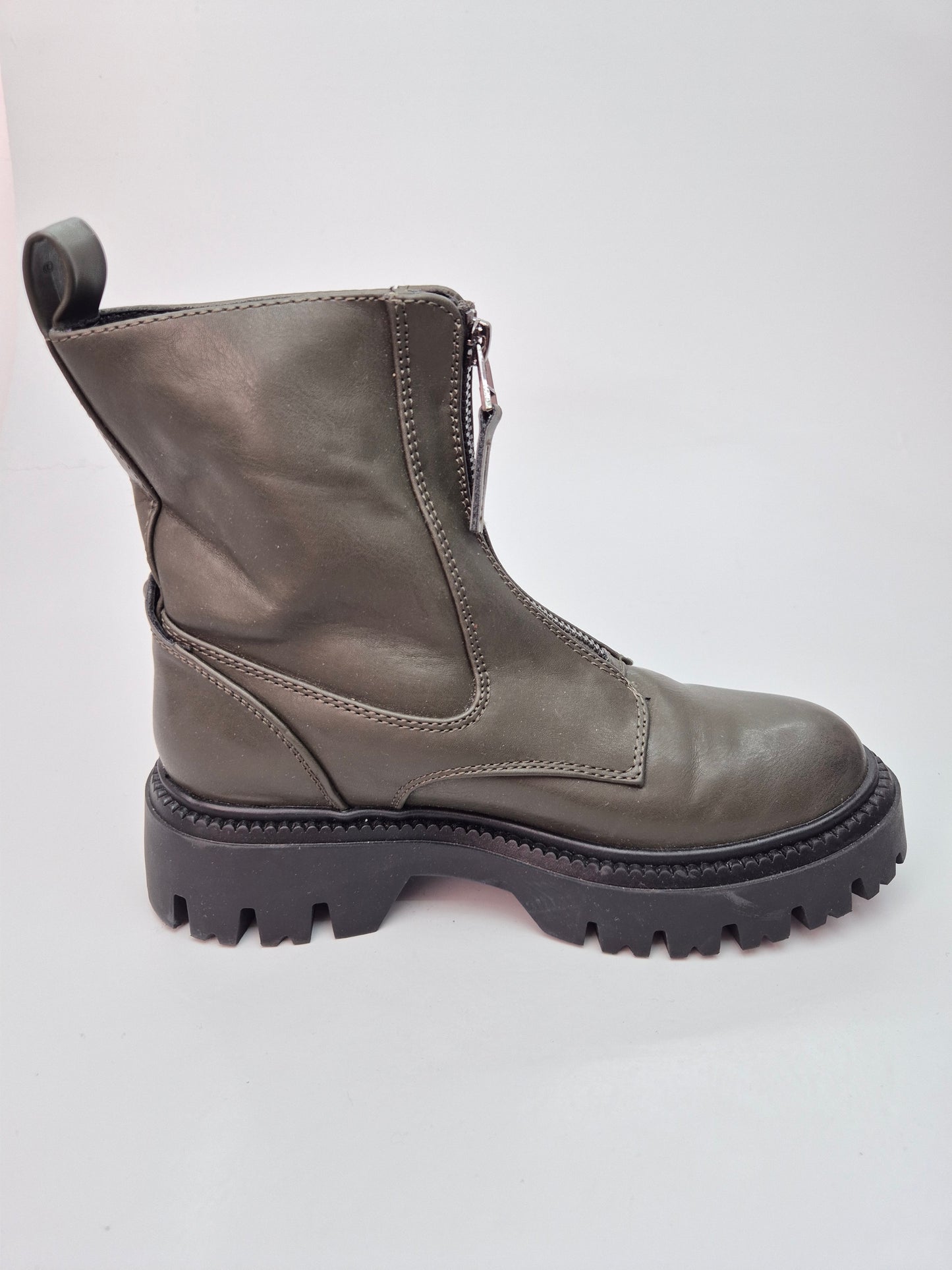 CATWALK ORIGINAL ZENSKI CIZMI BR 36