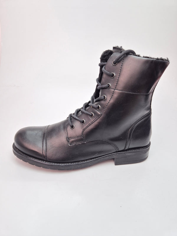 ZENSKI NOVI KOZNI CIZMI BR 42