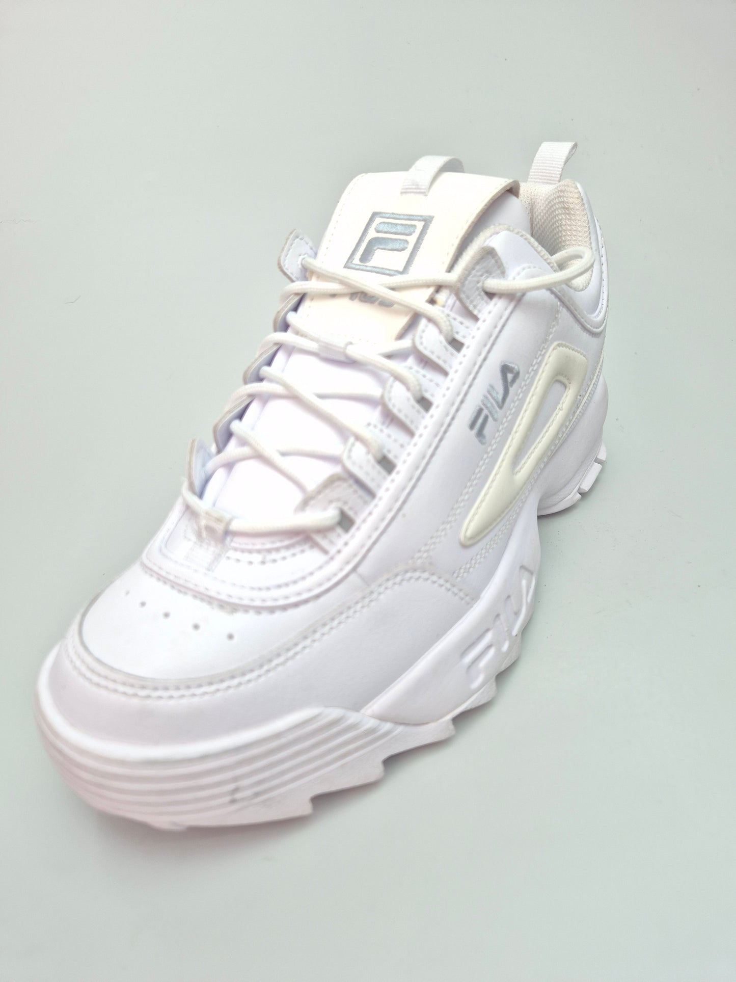 FILA NOVI ORIGINAL ZENSKI PATIKI BR 42.5