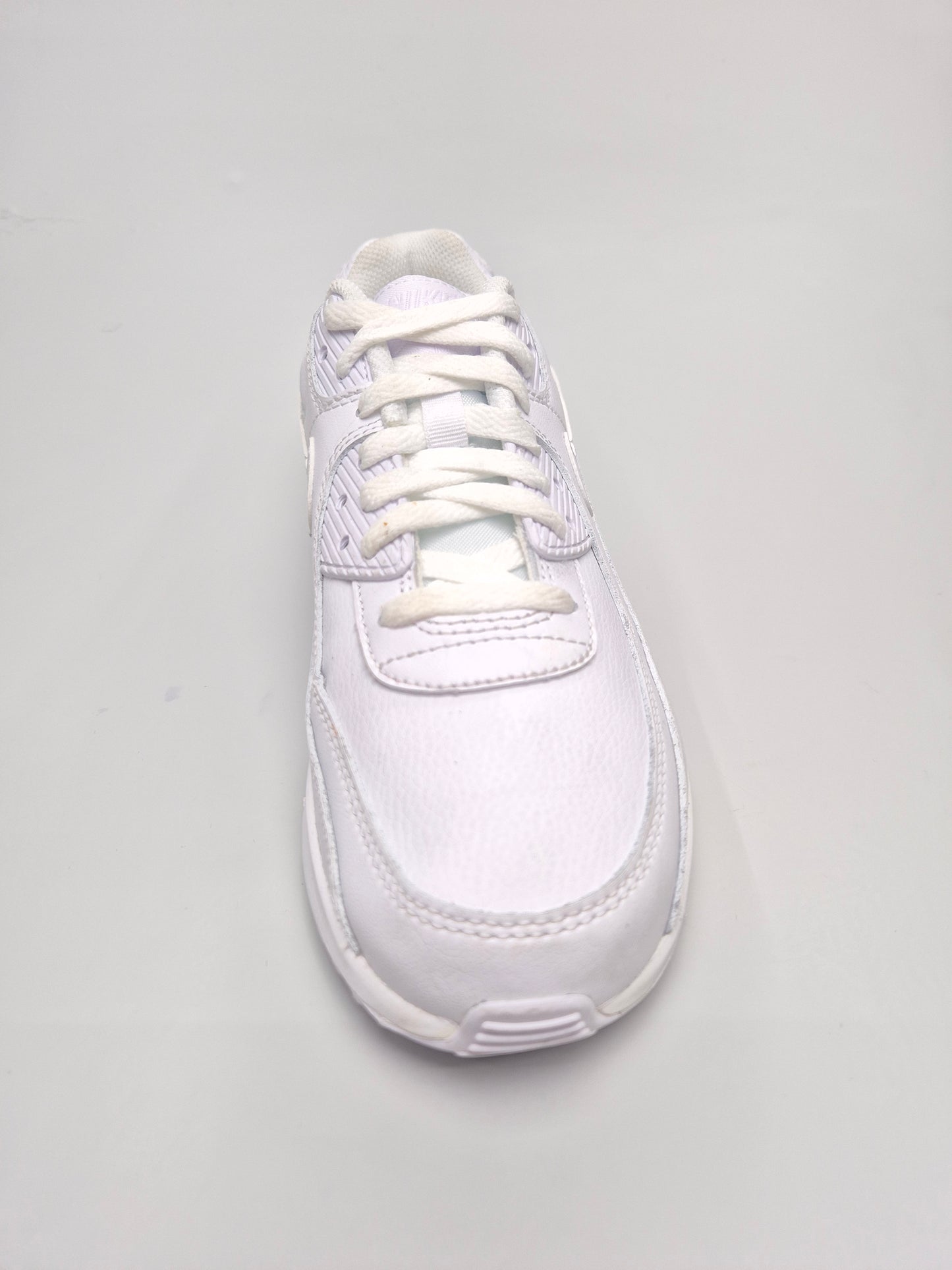 NIKE AIRMAX NOVI ORIGINAL PATIKI BR 39