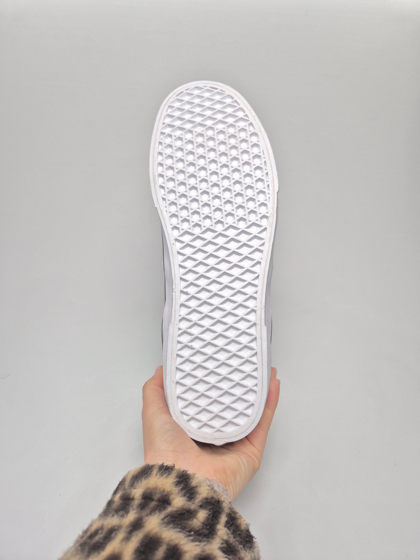 VANS NOVI ORIGINAL PATIKI BR 46