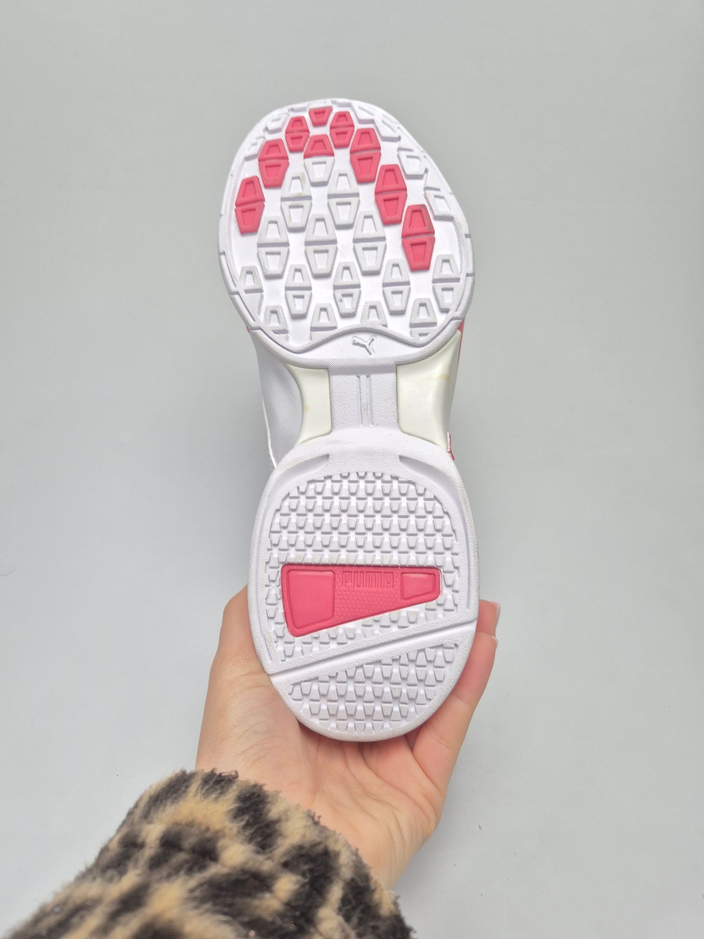 PUMA NOVI ORIGINAL PATIKI BR 39