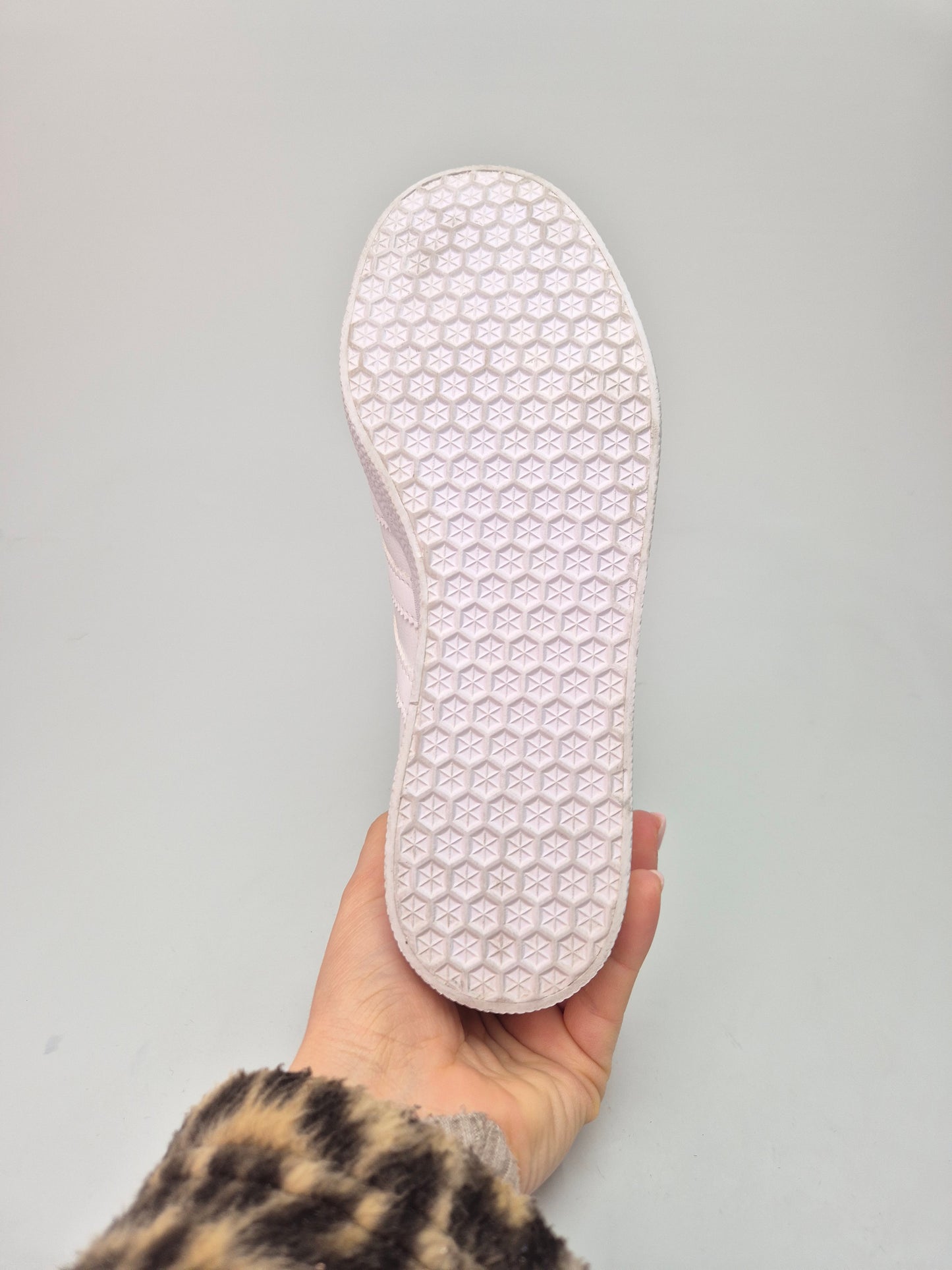 ADIDAS GAZZELE ORIGINAL KOZNI PATIKI BR 36