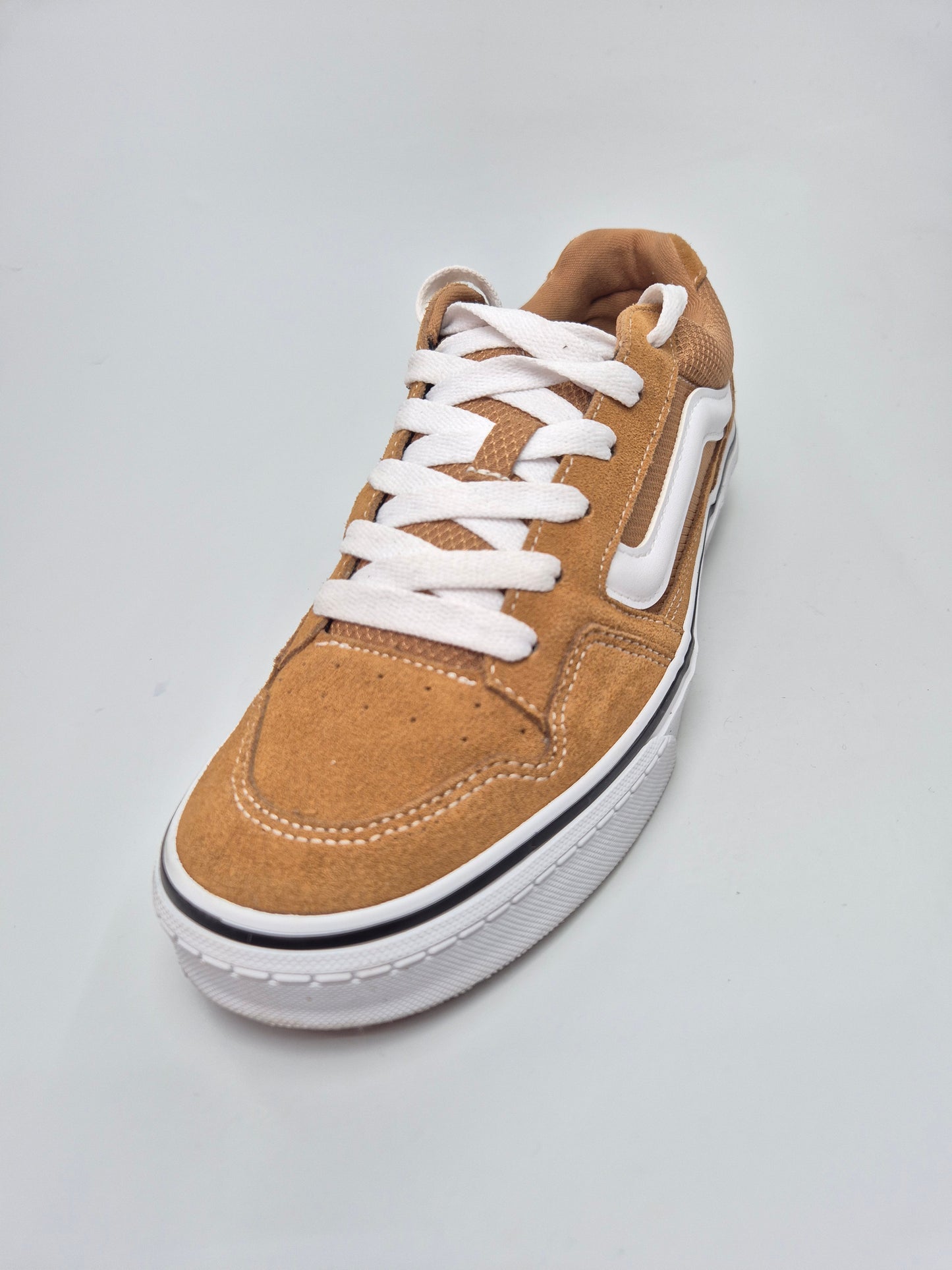 VANS NOVI ORIGINAL PATIKI BR 42.5