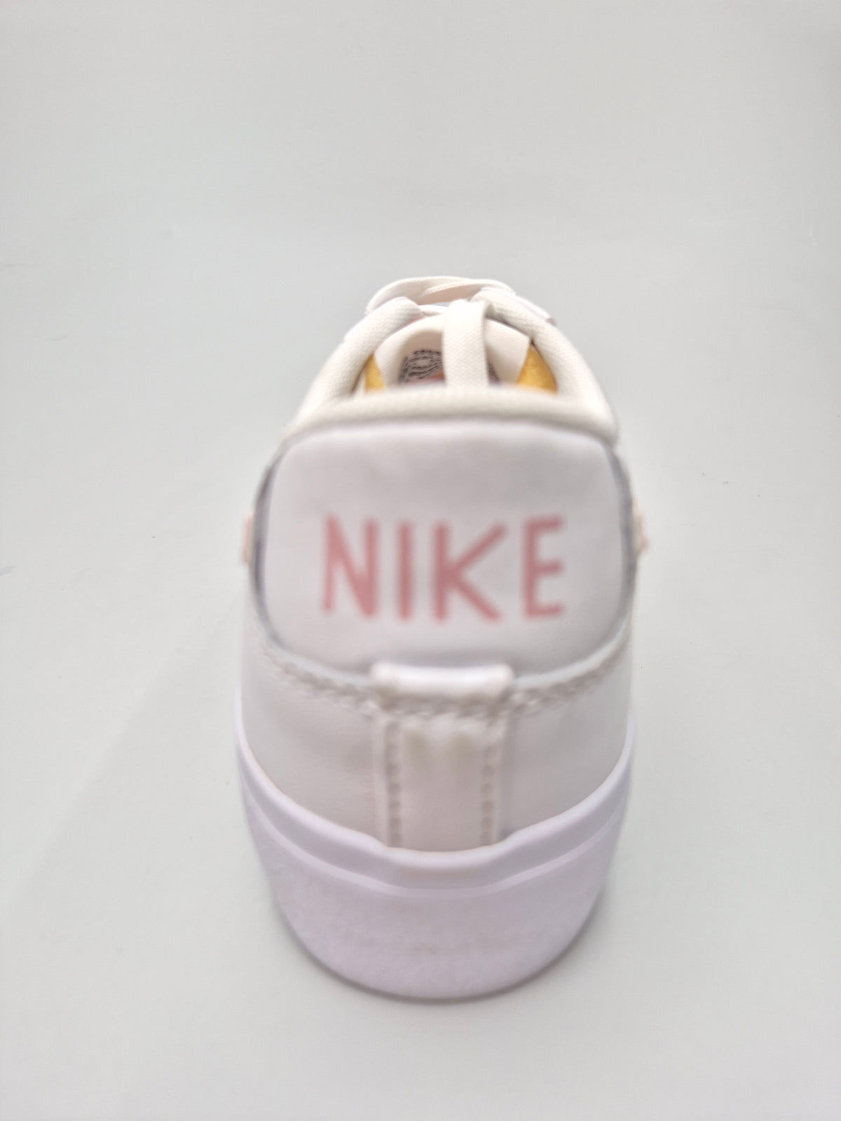 NIKE NOVI ORIGINAL PATIKI BR 40.5