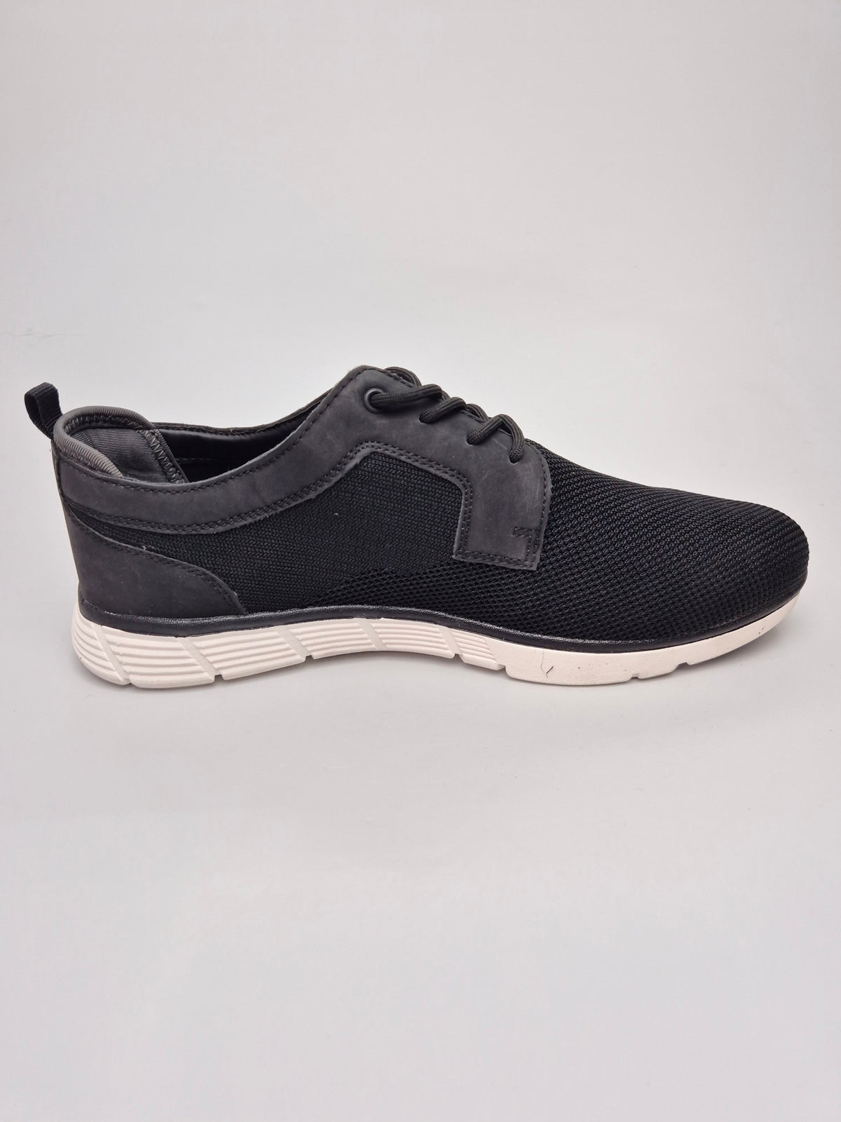 EASY STREET NOVI ORIGINAL PATIKI BR 45