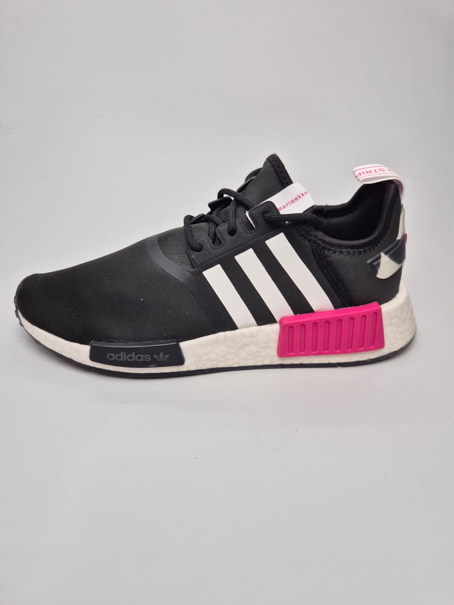 ADIDAS NOVI ORIGINAL PATIKI BR 40.5