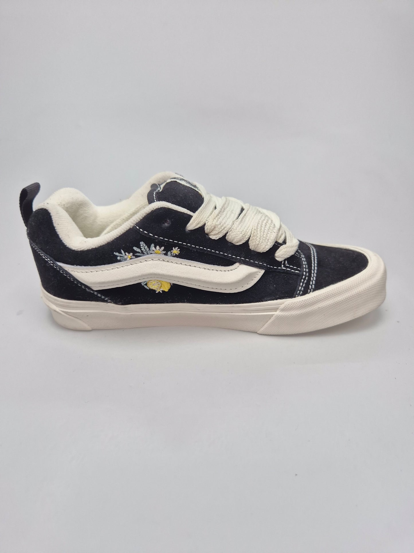 VANS NOVI ORIGINAL PATIKI BR 36.5
