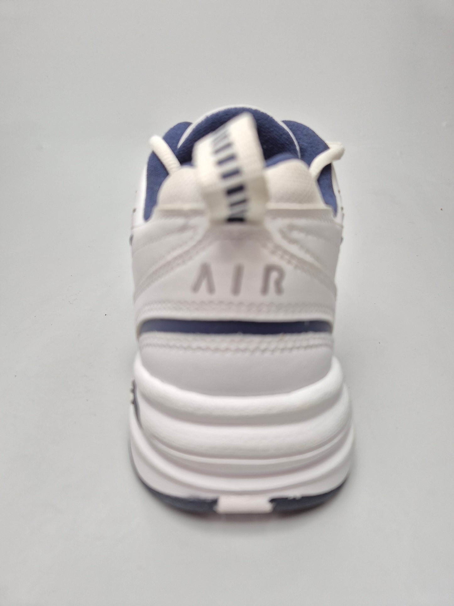 NIKE ORIGINAL KOZNI PATIKI BR 41