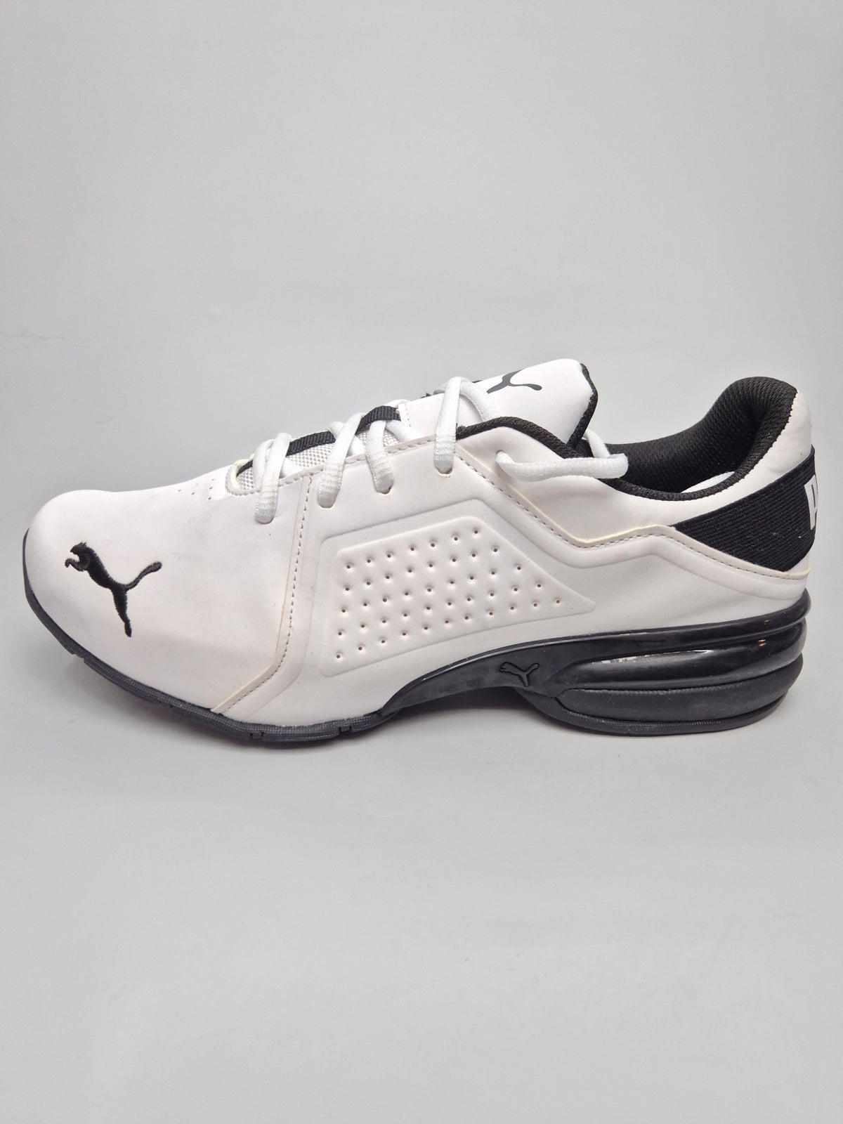 PUMA NOVI ORIGINAL KOZNI PATIKI BR 42