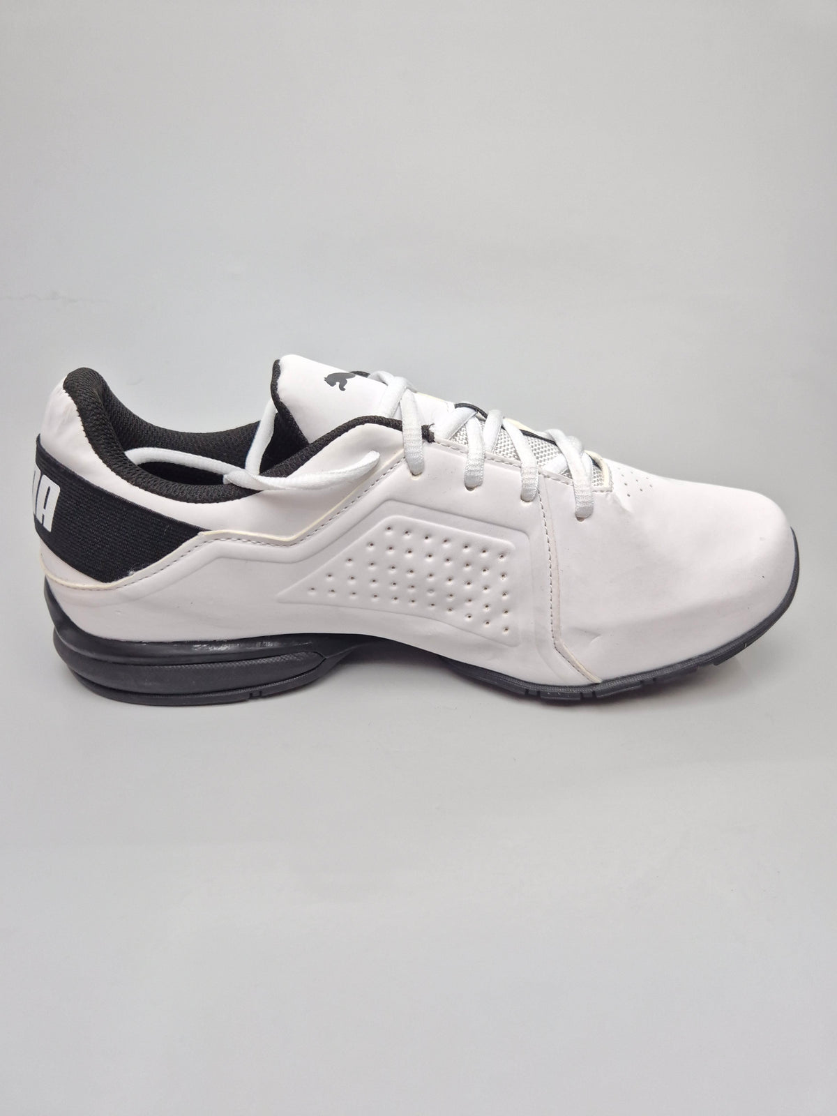 PUMA NOVI ORIGINAL KOZNI PATIKI BR 42