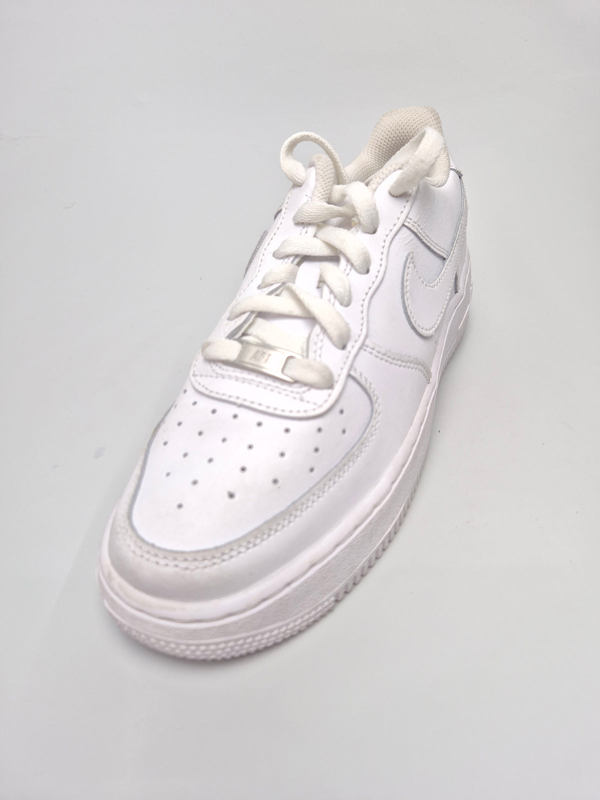 NIKE AF1 ORIGINAL NOVI PATIKI BR 39