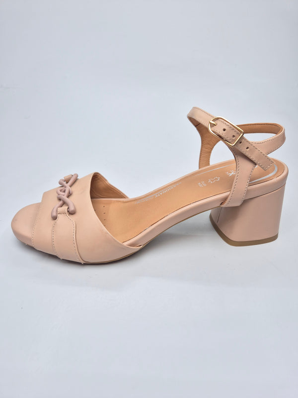 GEOX ORIGINAL NOVI KOZNI SANDALI BR 39