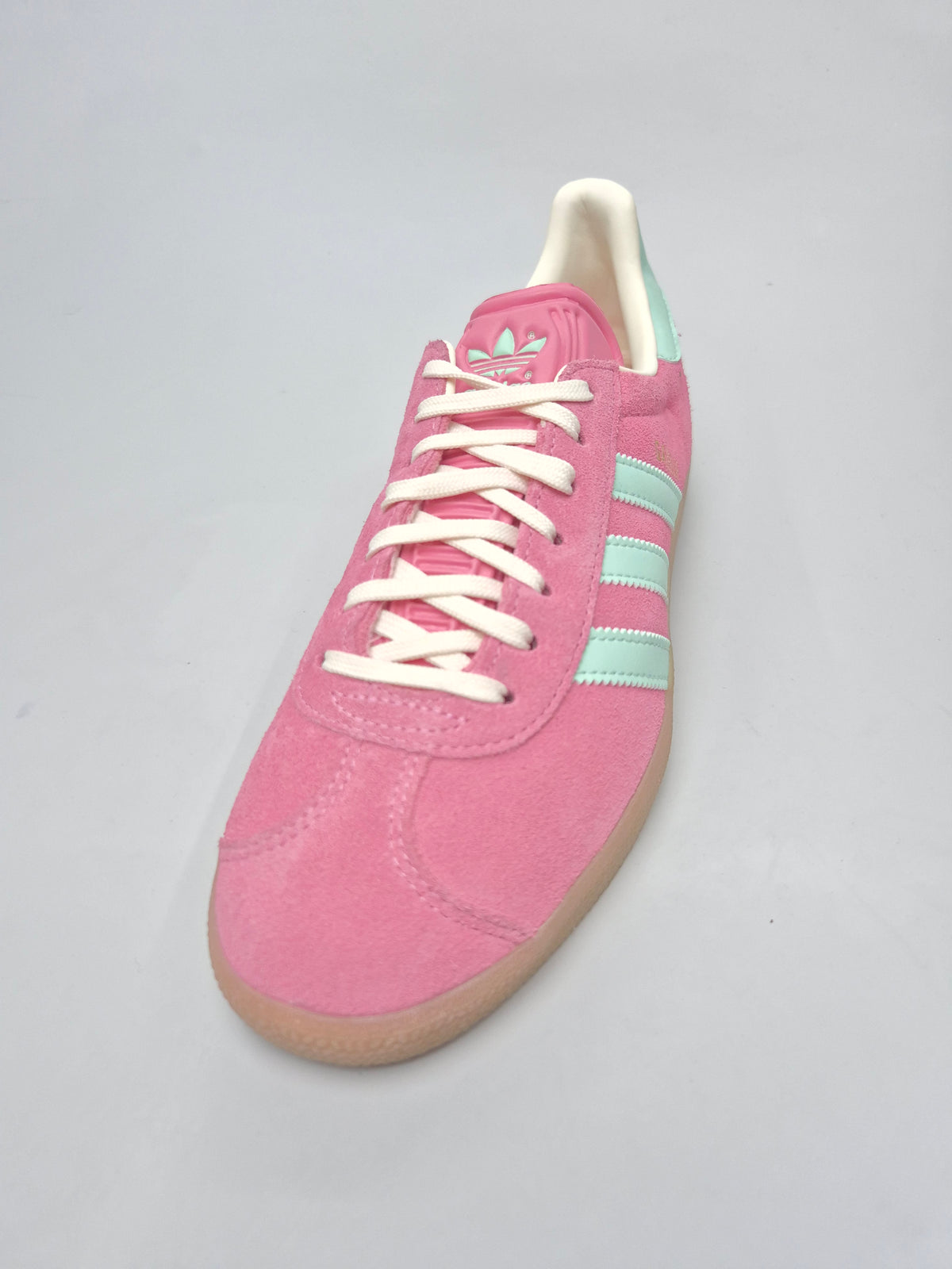 ADIDAS GAZZELE NOVI ORIGINAL PATIKI BR 40