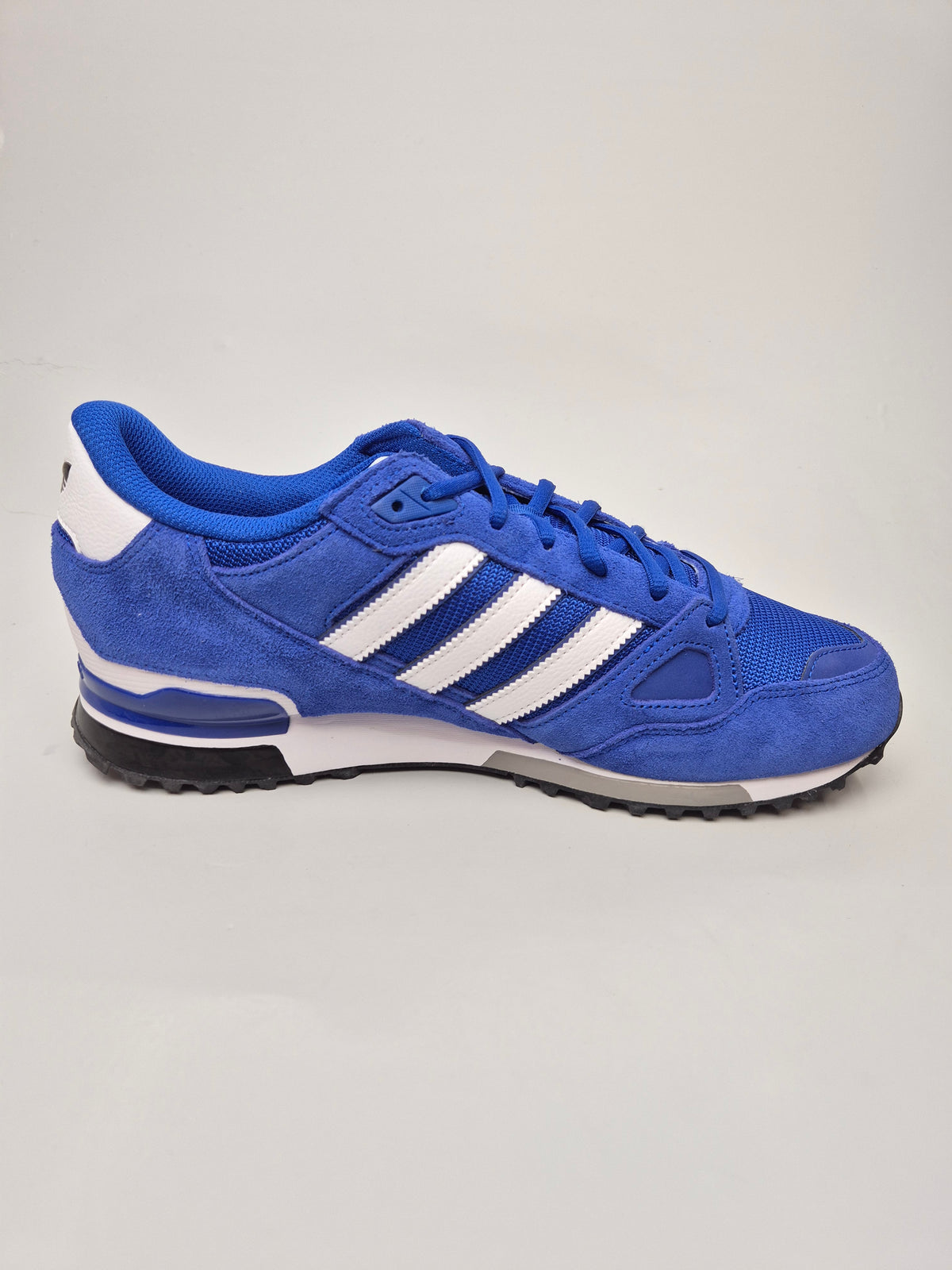 ADIDAS NOVI ORIGINAL PATIKI BR 46