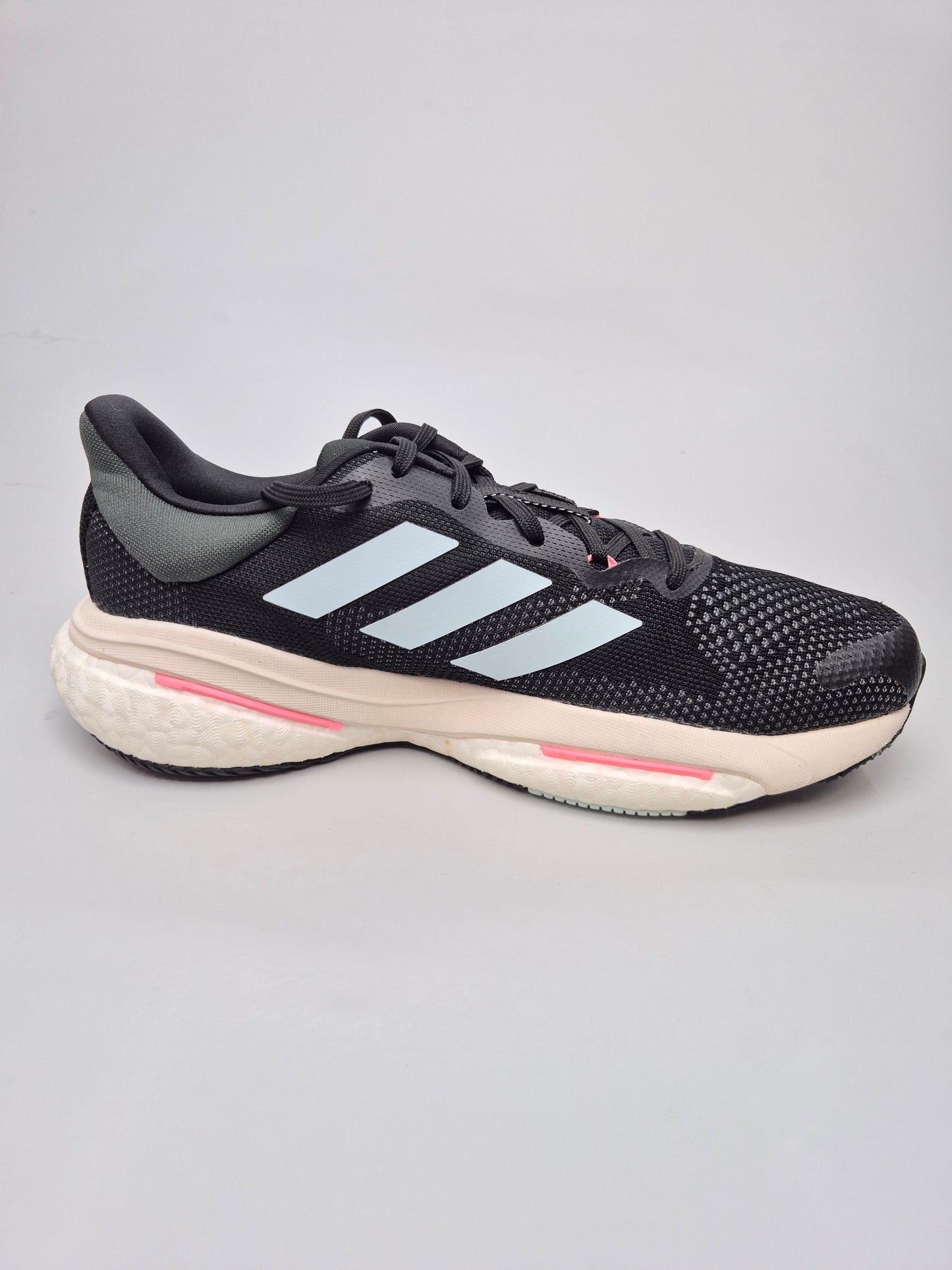 ADIDAS NOVI ORIGINAL PATIKI BR 41