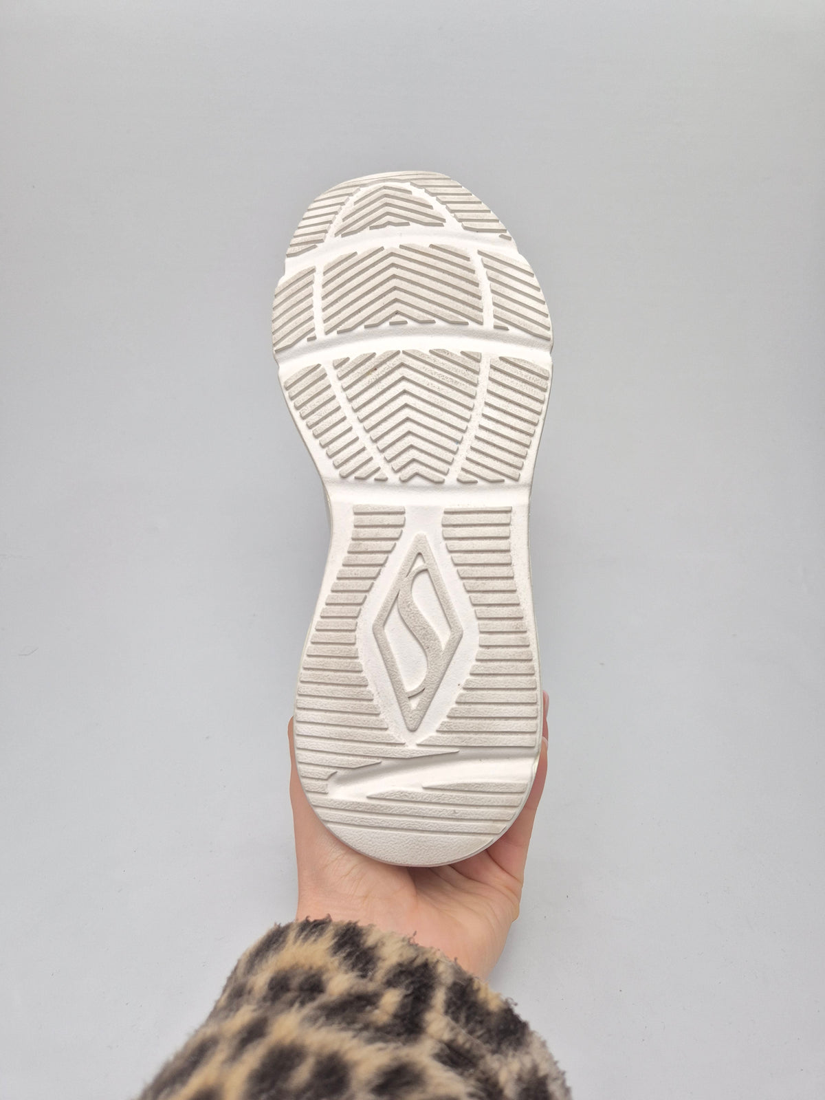 SKECHERS MEMORY ORIGINAL PATIKI BR 37.5