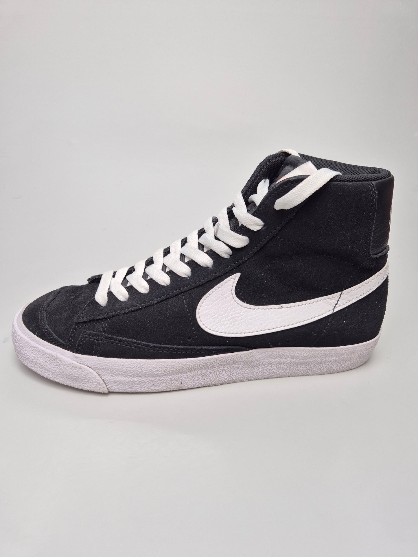 NIKE ORIGINAL KOZNI PATIKI BR 39