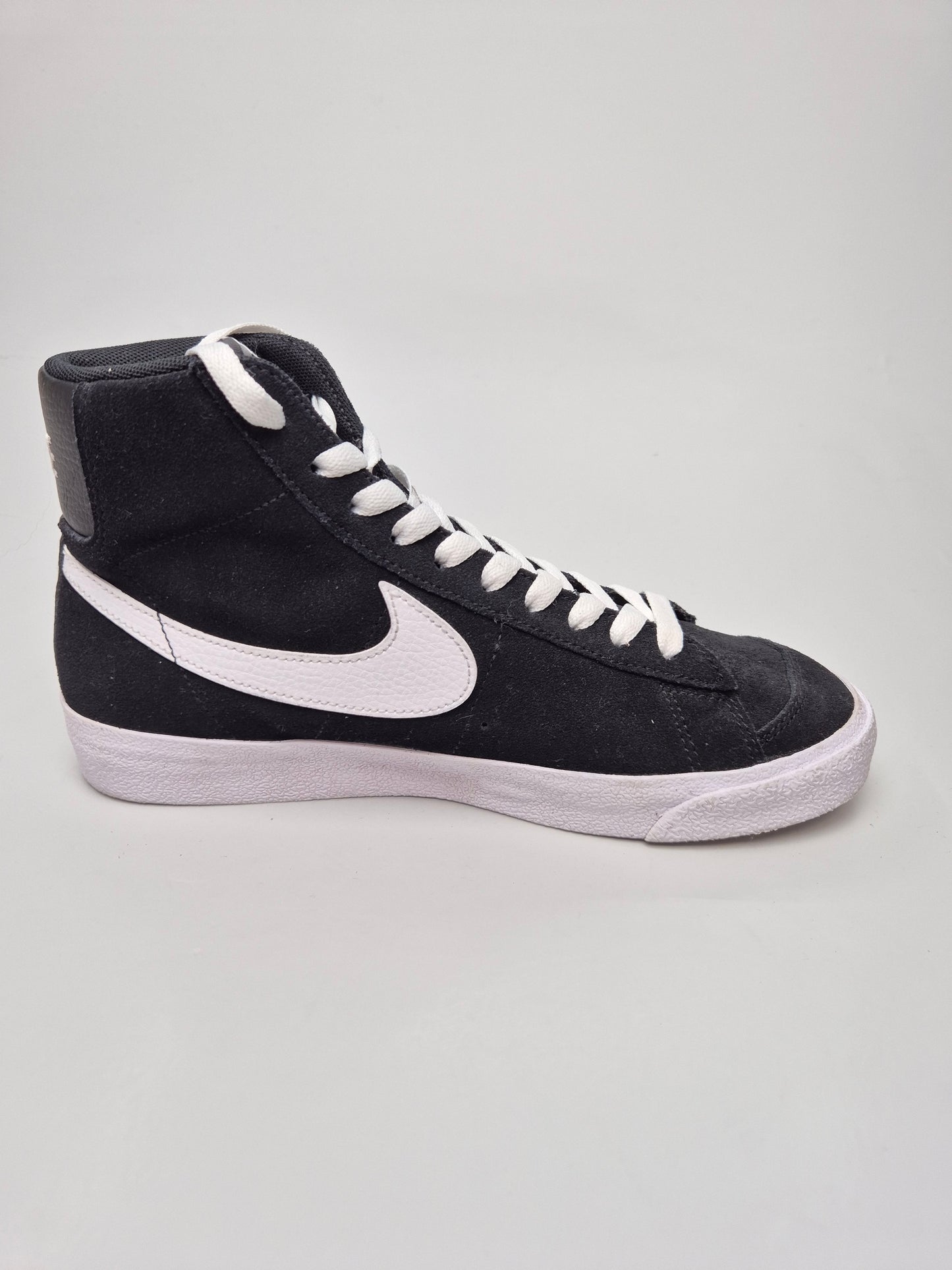 NIKE ORIGINAL KOZNI PATIKI BR 39