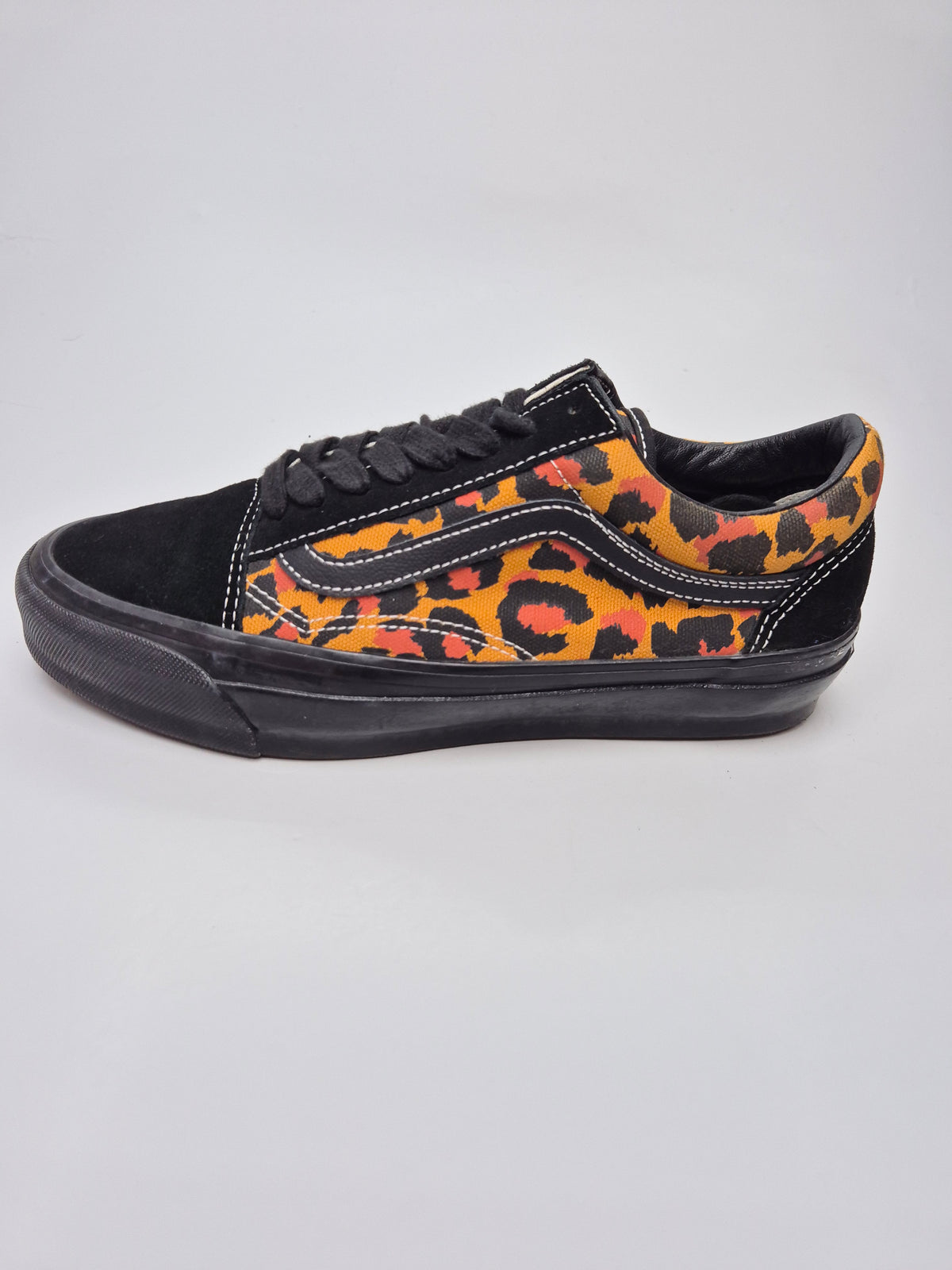 VANS NOVI ORIGINAL PATIKI BR 40