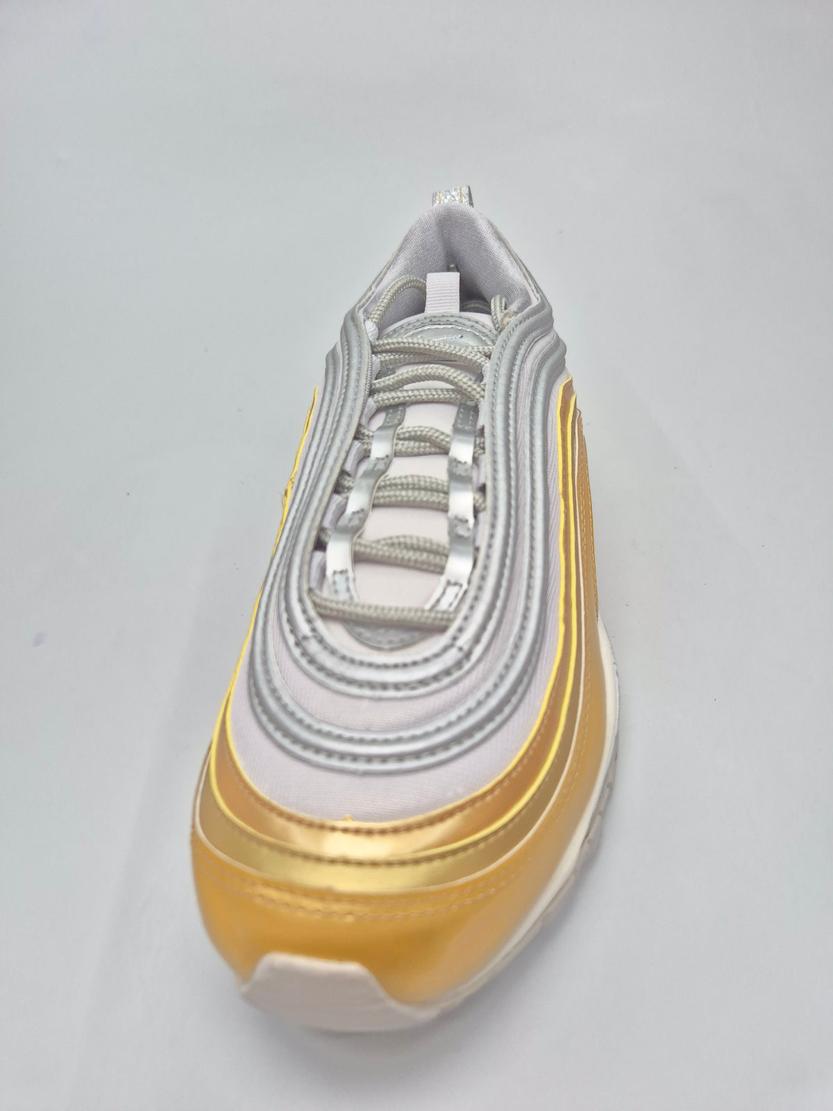 NIKE AIRMAX NOVI ORIGINAL PATIKI BR 39