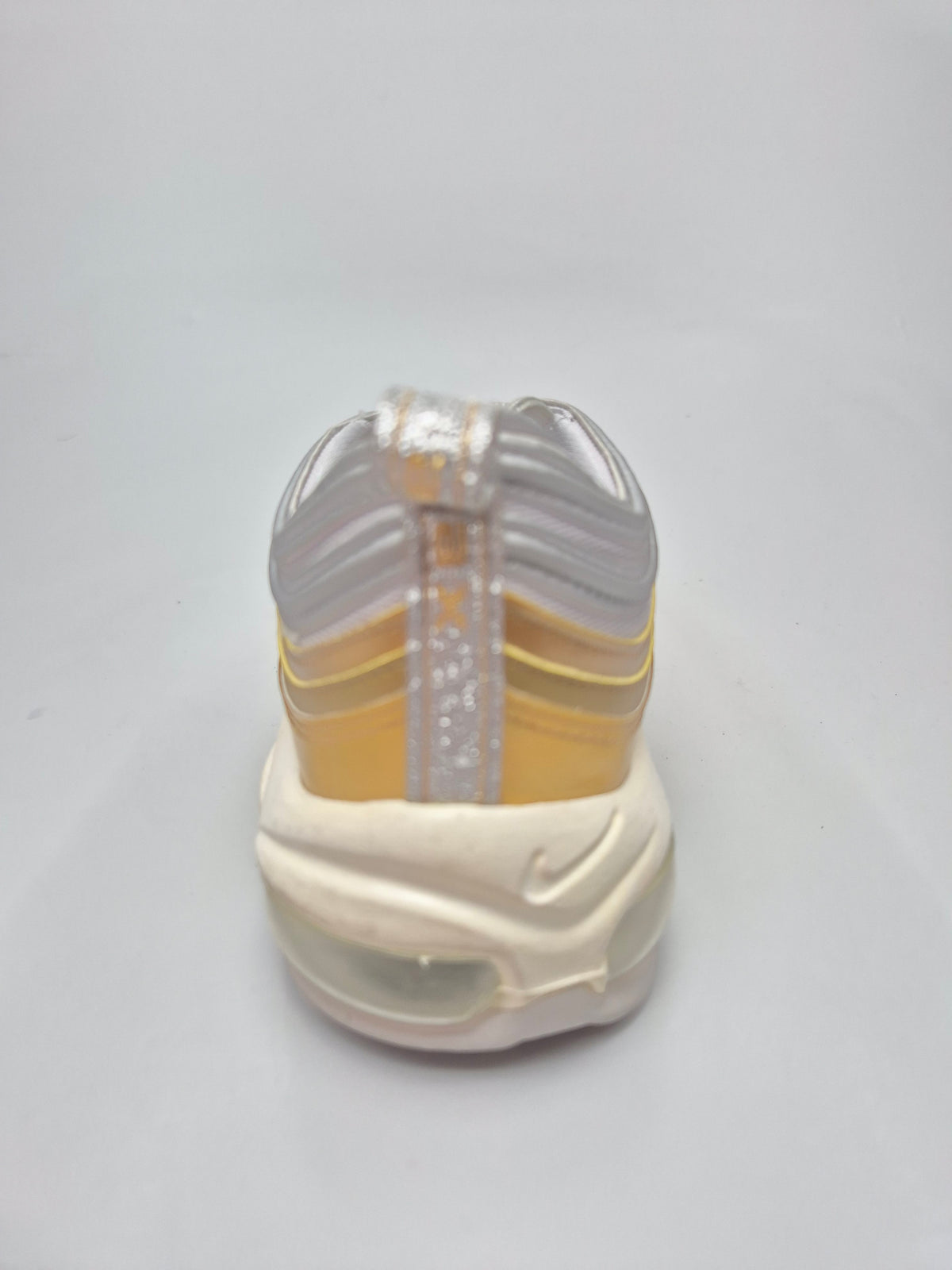 NIKE AIRMAX NOVI ORIGINAL PATIKI BR 39
