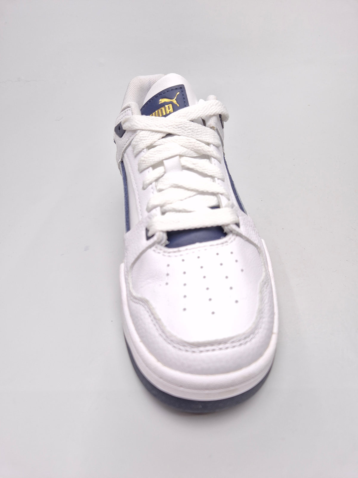 PUMA NOVI ORIGINAL KOZNI PATIKI BR 38