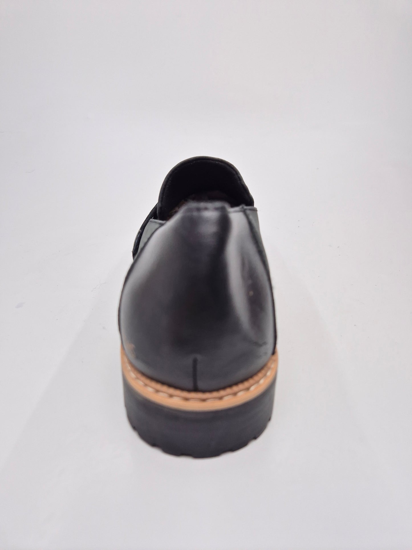 TOMS NOVI ORIGINAL KOZNI CEVLI BR 39