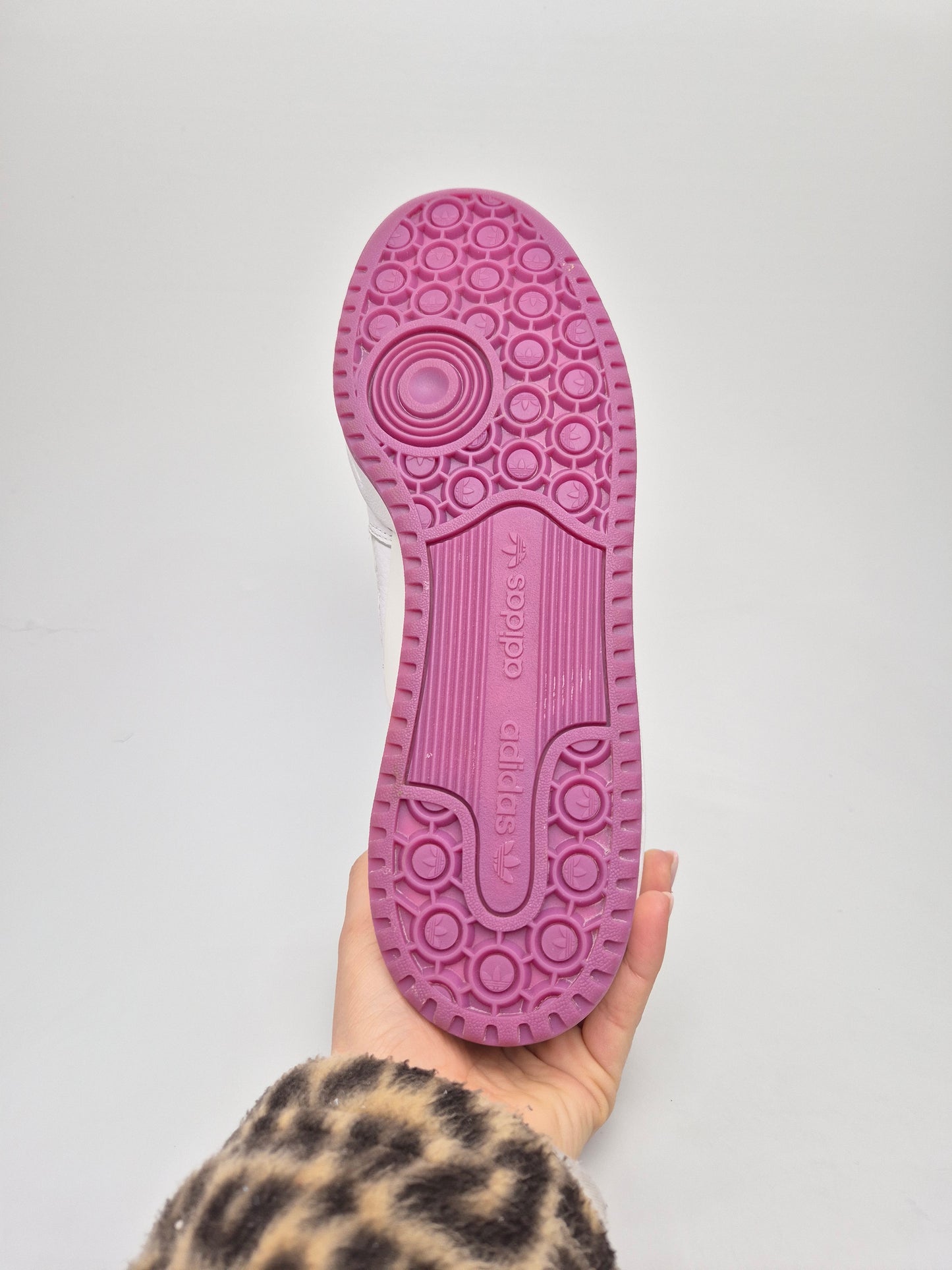 ADIDAS NOVI ORIGINAL PATIKI BR 42