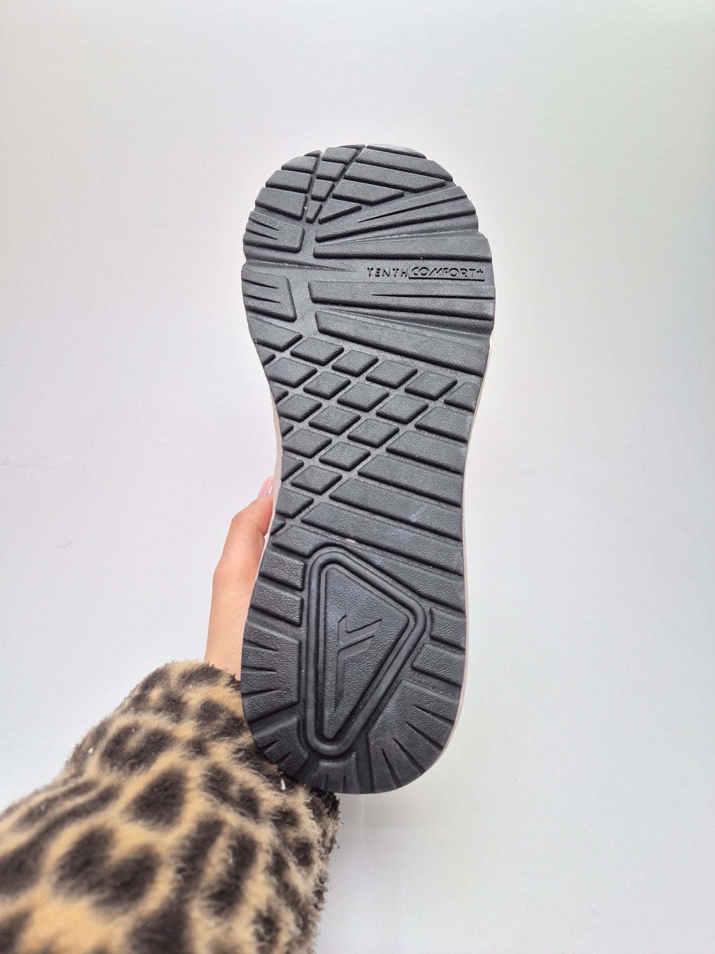 TENTH COMFORT NOVI ORIGINAL PATIKI BR 41