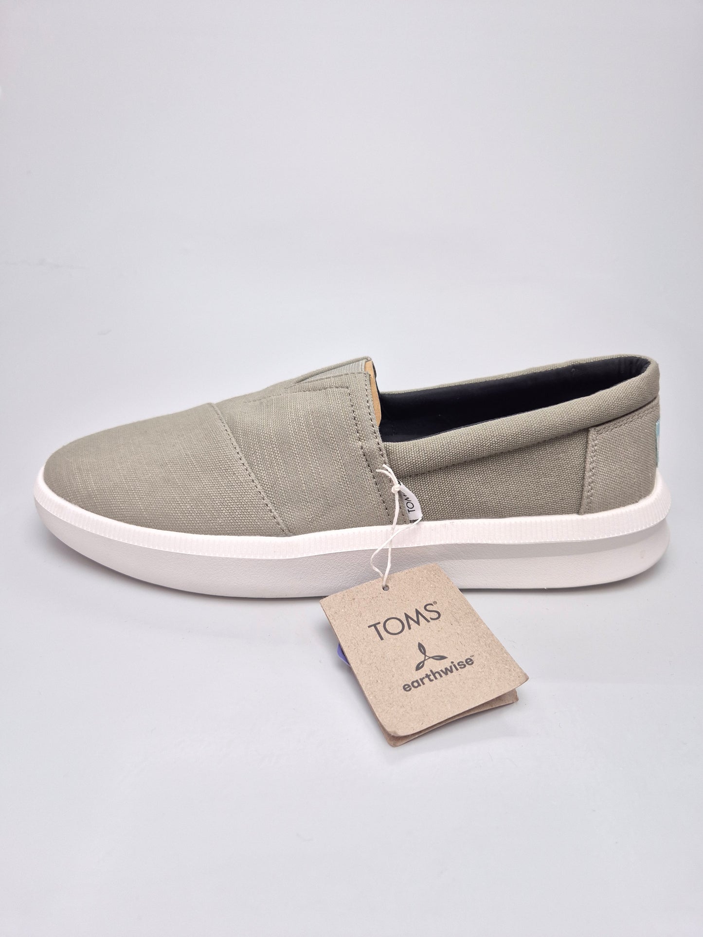 TOMS NOVI ORIGINAL PATIKI BR 45