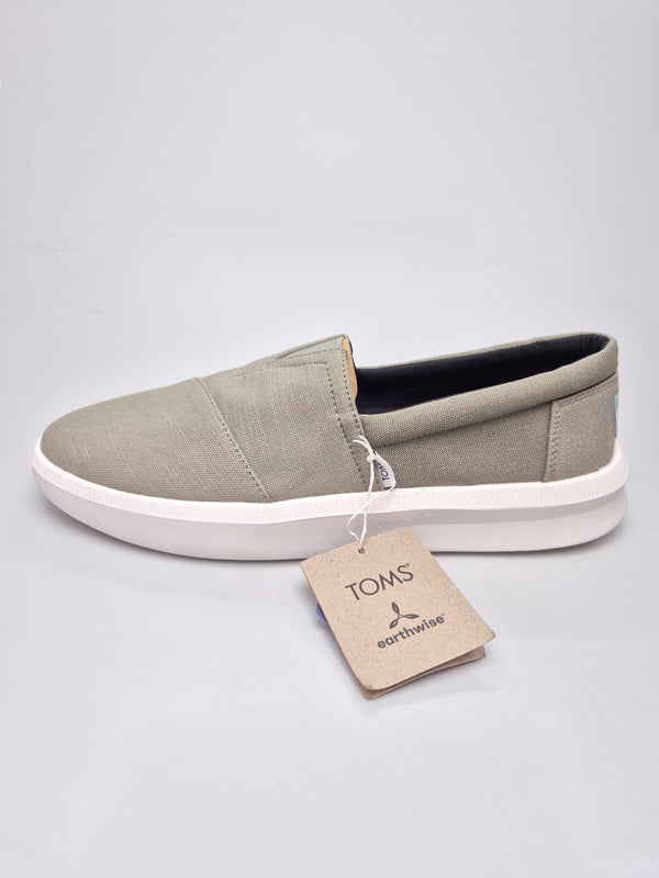 TOMS NOVI ORIGINAL PATIKI BR 45