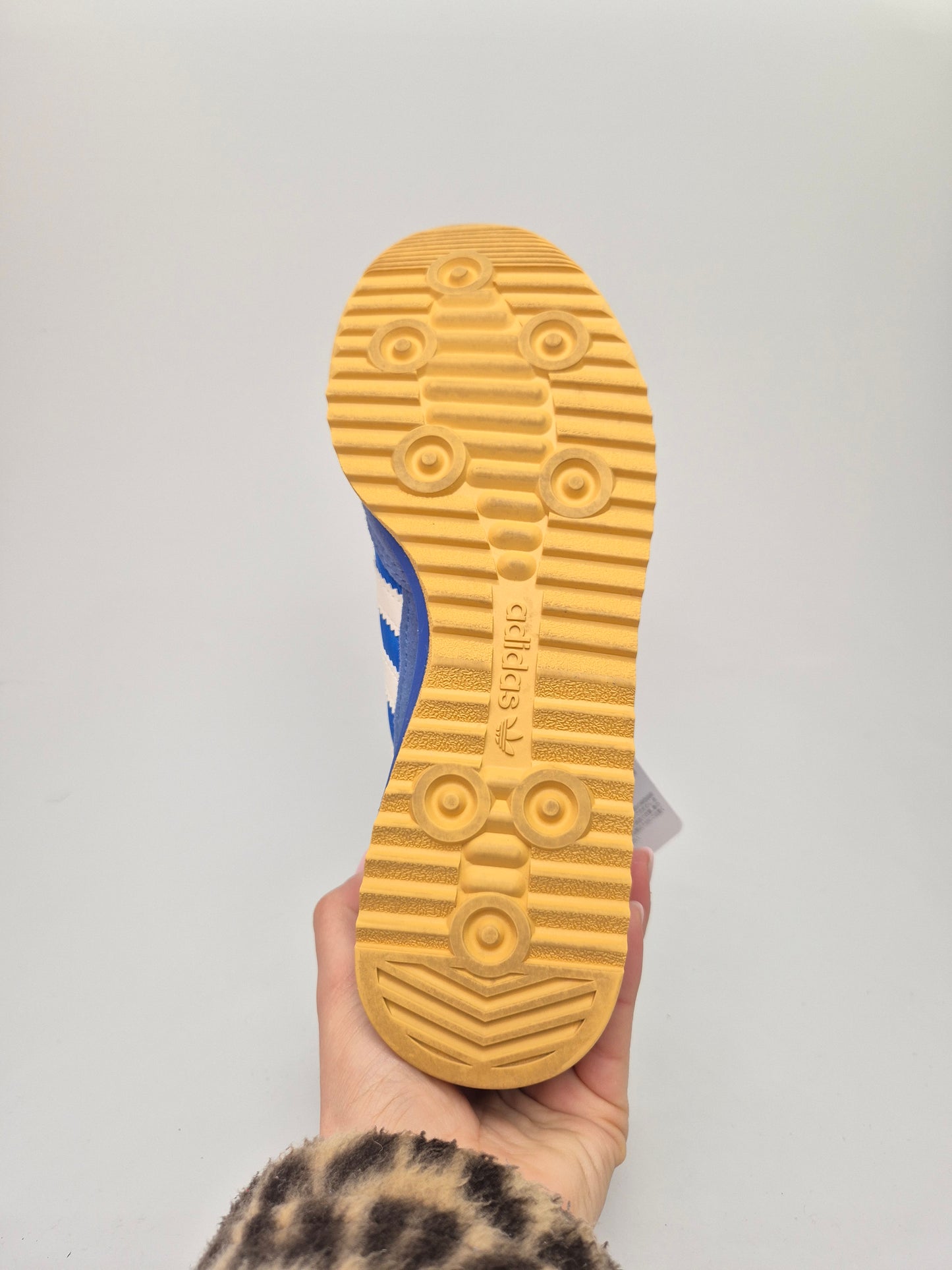 ADIDAS NOVI ORIGINAL PATIKI BR 38