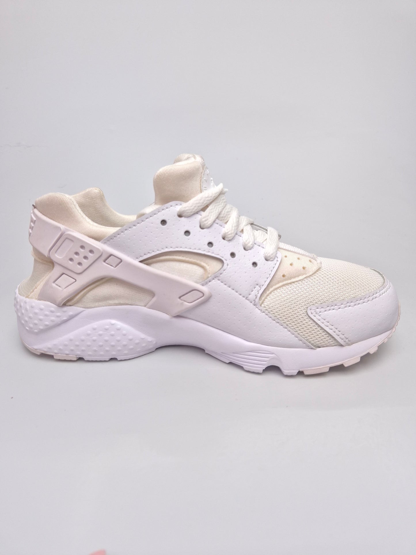 NIKE HUARACHE NOVI ORIGINAL PATIKI BR 37.5