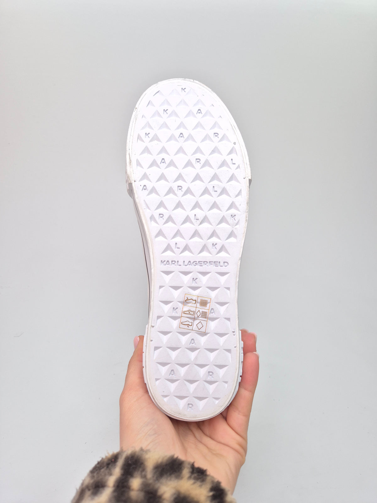 KARL LAGERFELD ORIGINAL PATIKI BR 38