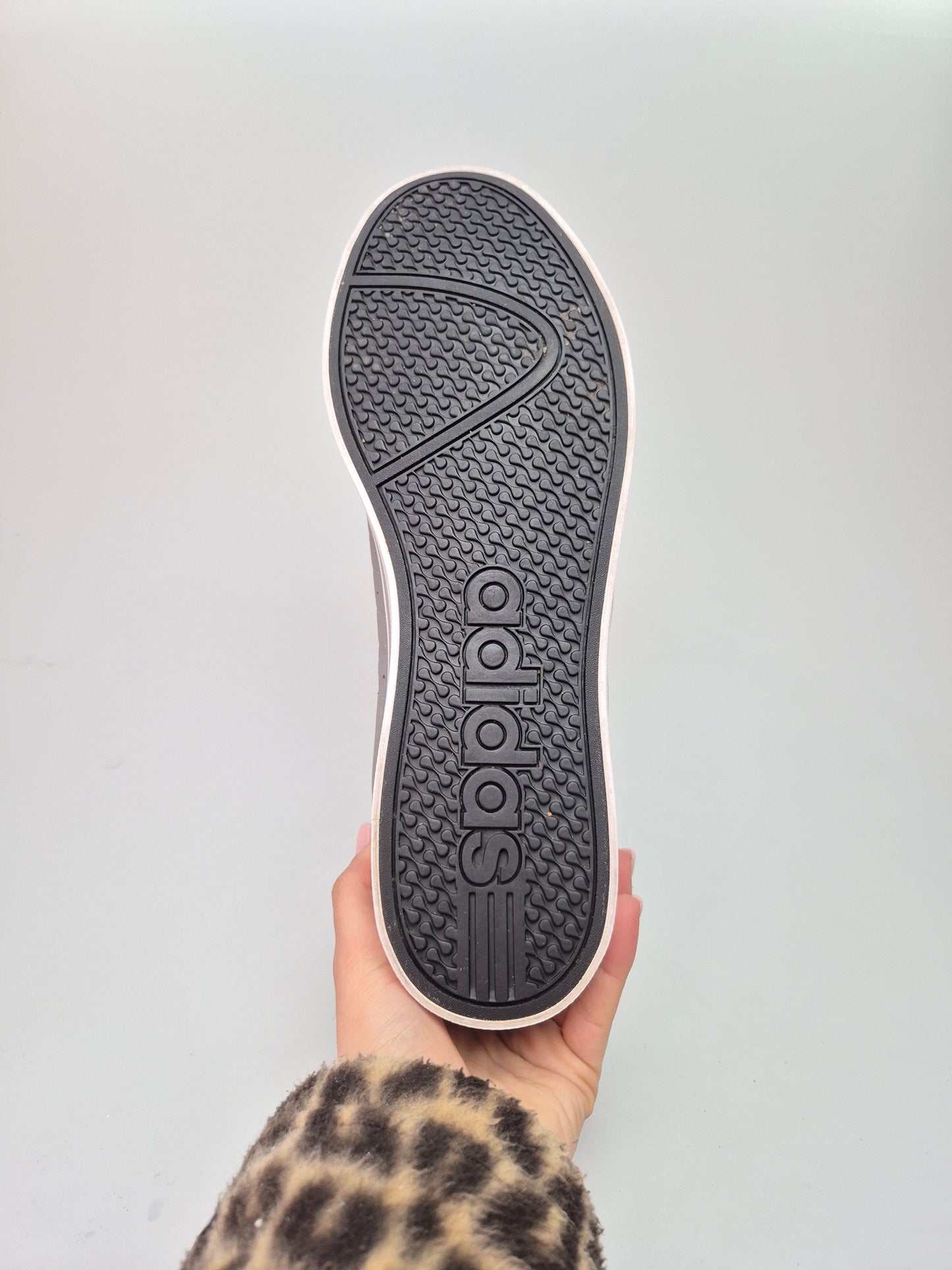 ADIDAS NOVI ORIGINAL PATIKI BR 46