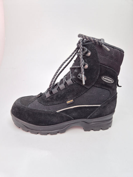 LOWA GORETEX NOVI ORIGINAL VODOOTPORNI CIZMI BR 41