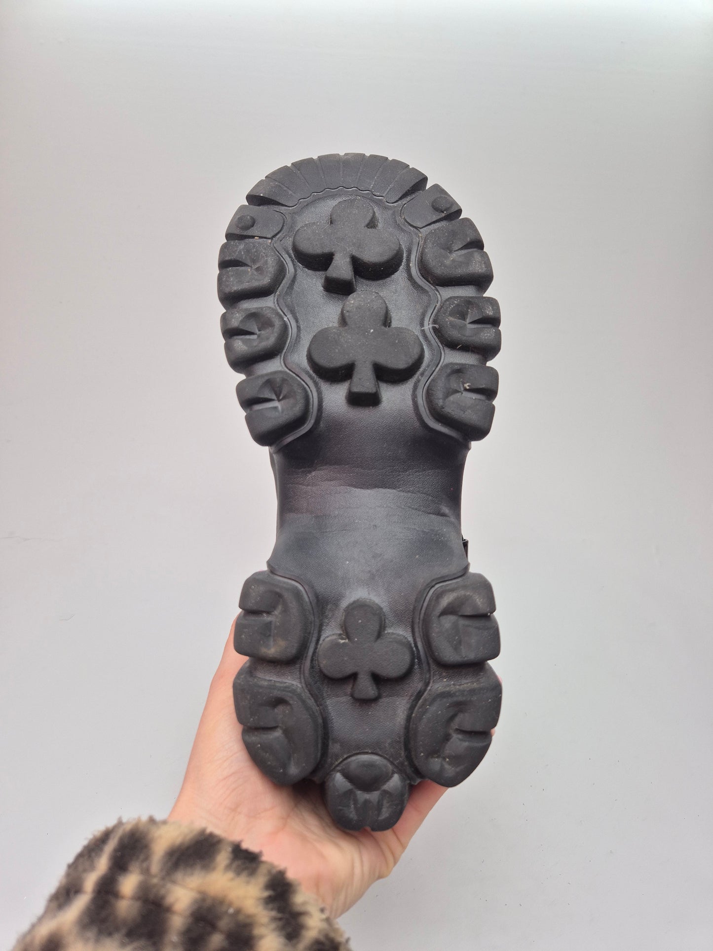 CECILIA ORIGINAL KOZNI CIZMI NOVI BR 37