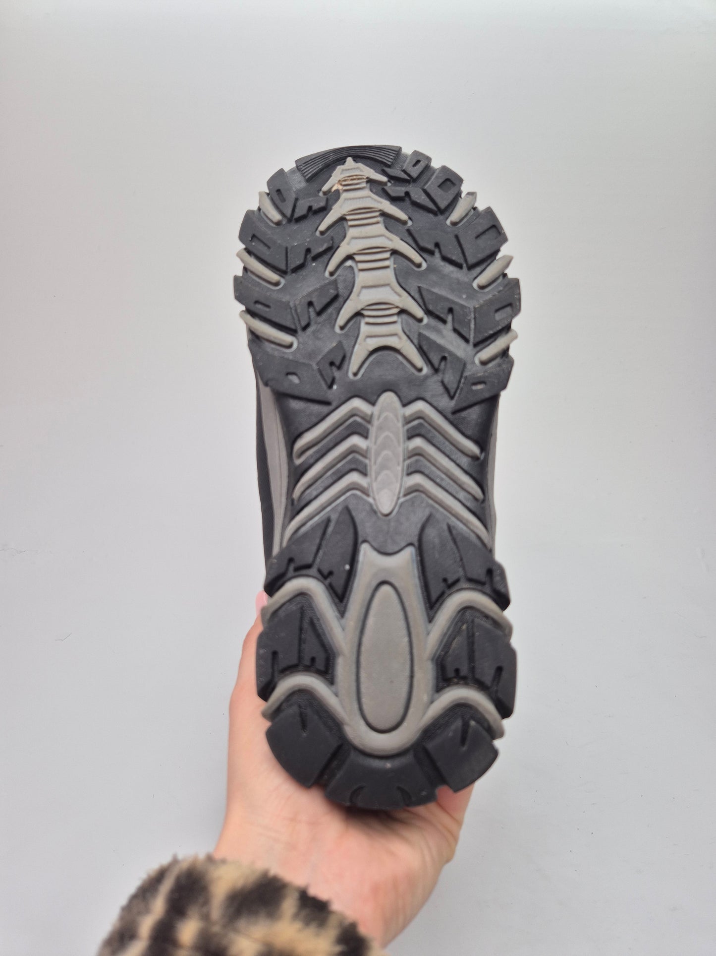 MOUNTAIN WAREHOUSE VODOOTPORNI CIZMI BR 38