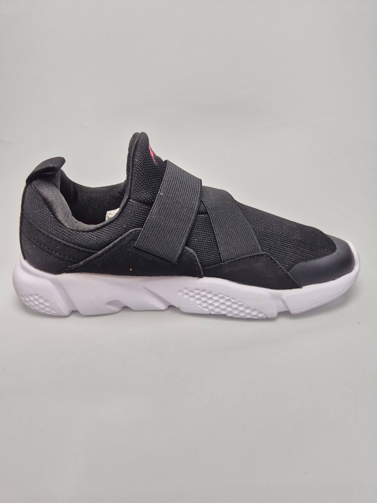 FILA NOVI ORIGINAL PATIKI BR 40
