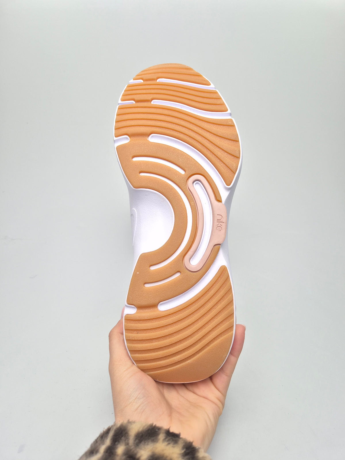 NIKE NOVI ORIGINAL PATIKI BR 42