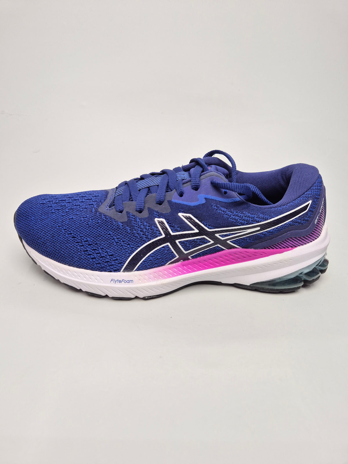 ASICS NOVI ORIGINAL PATIKI BR 39.5
