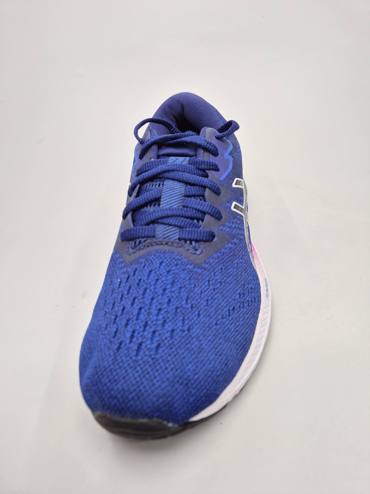 ASICS NOVI ORIGINAL PATIKI BR 39.5