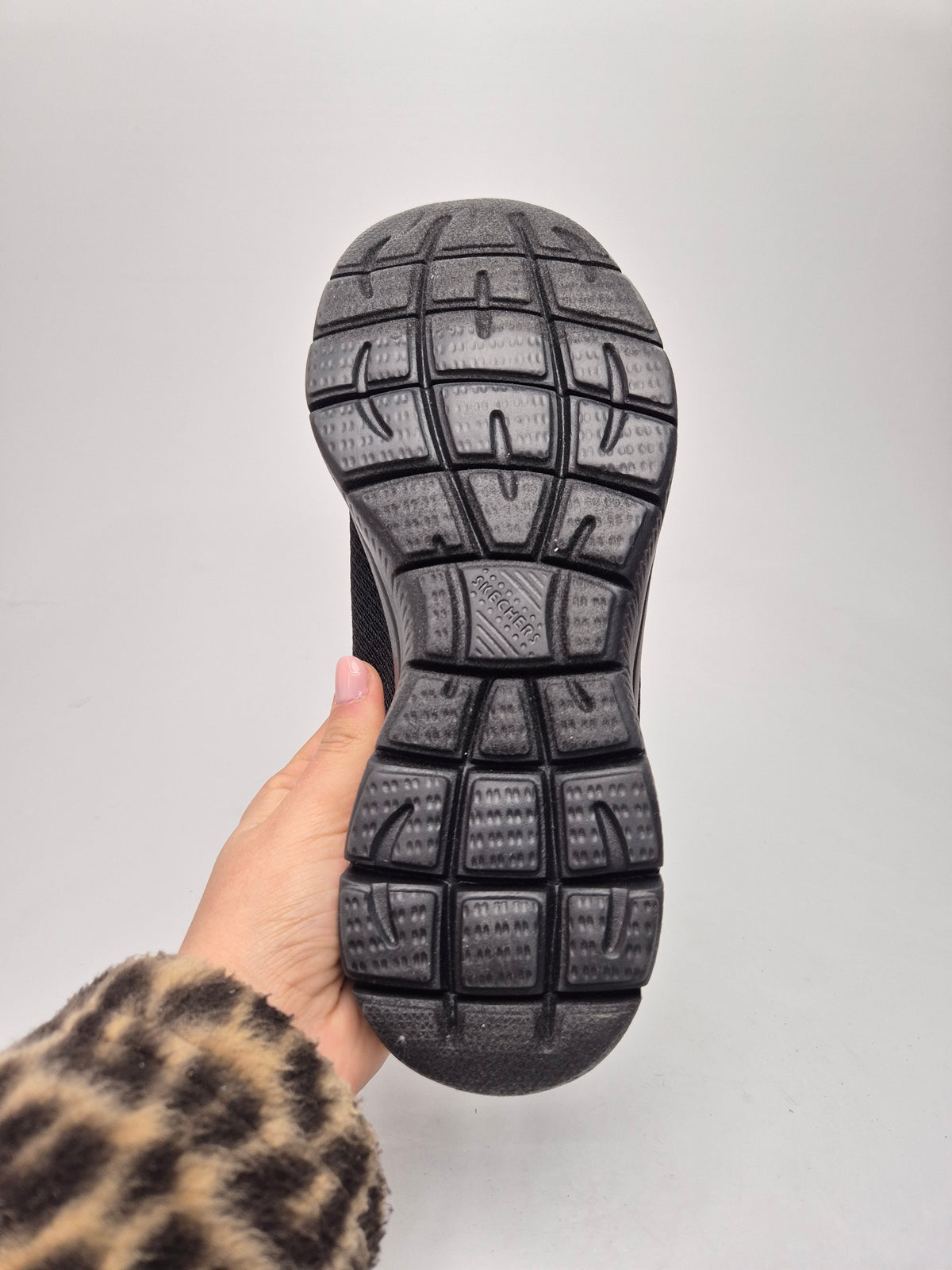 SKECHERS MEMORY NOVI ORIGINAL PATIKI BR 37.5