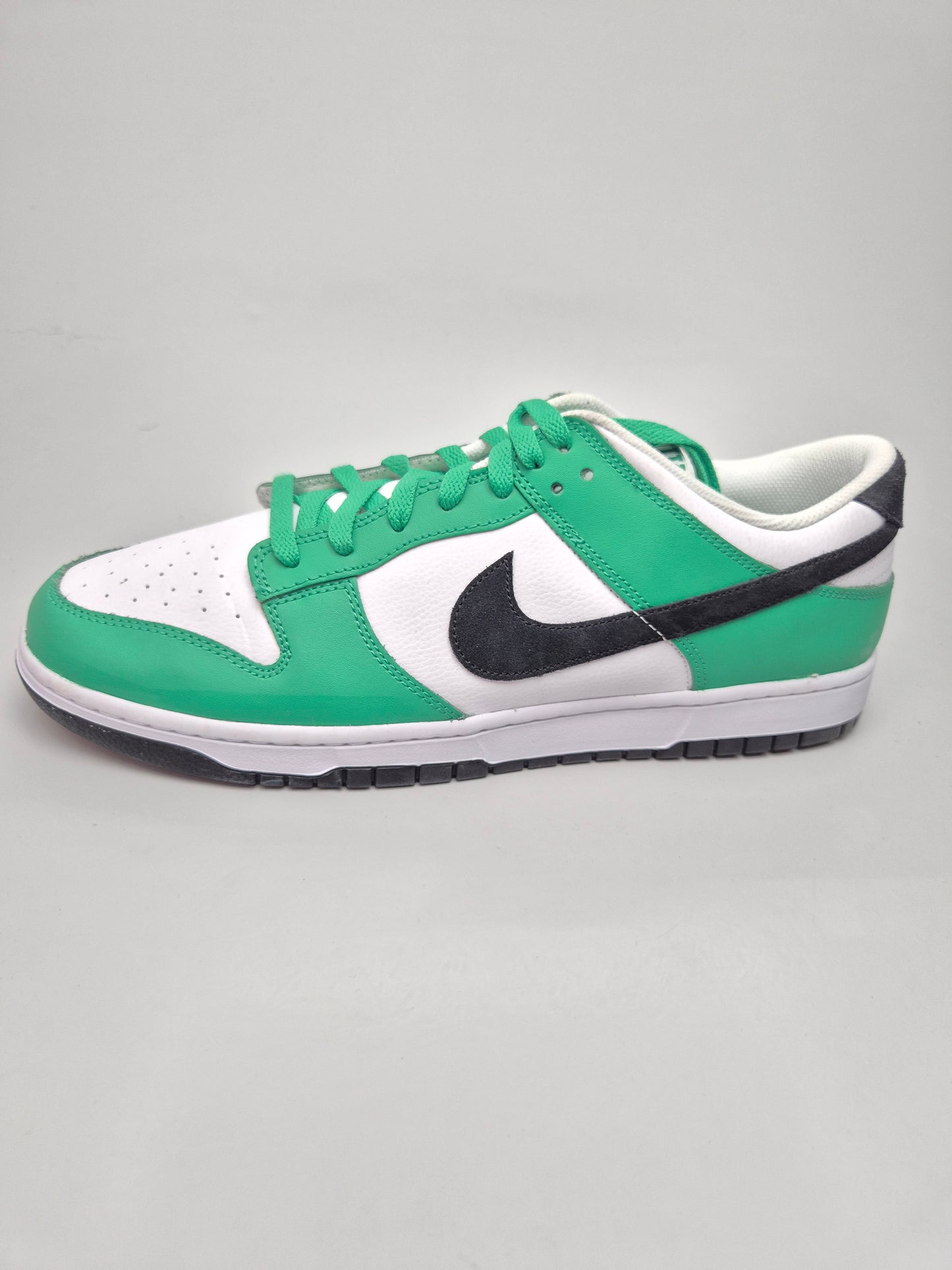 NIKE NOVI ORIGINAL PATIKI BR 48.5