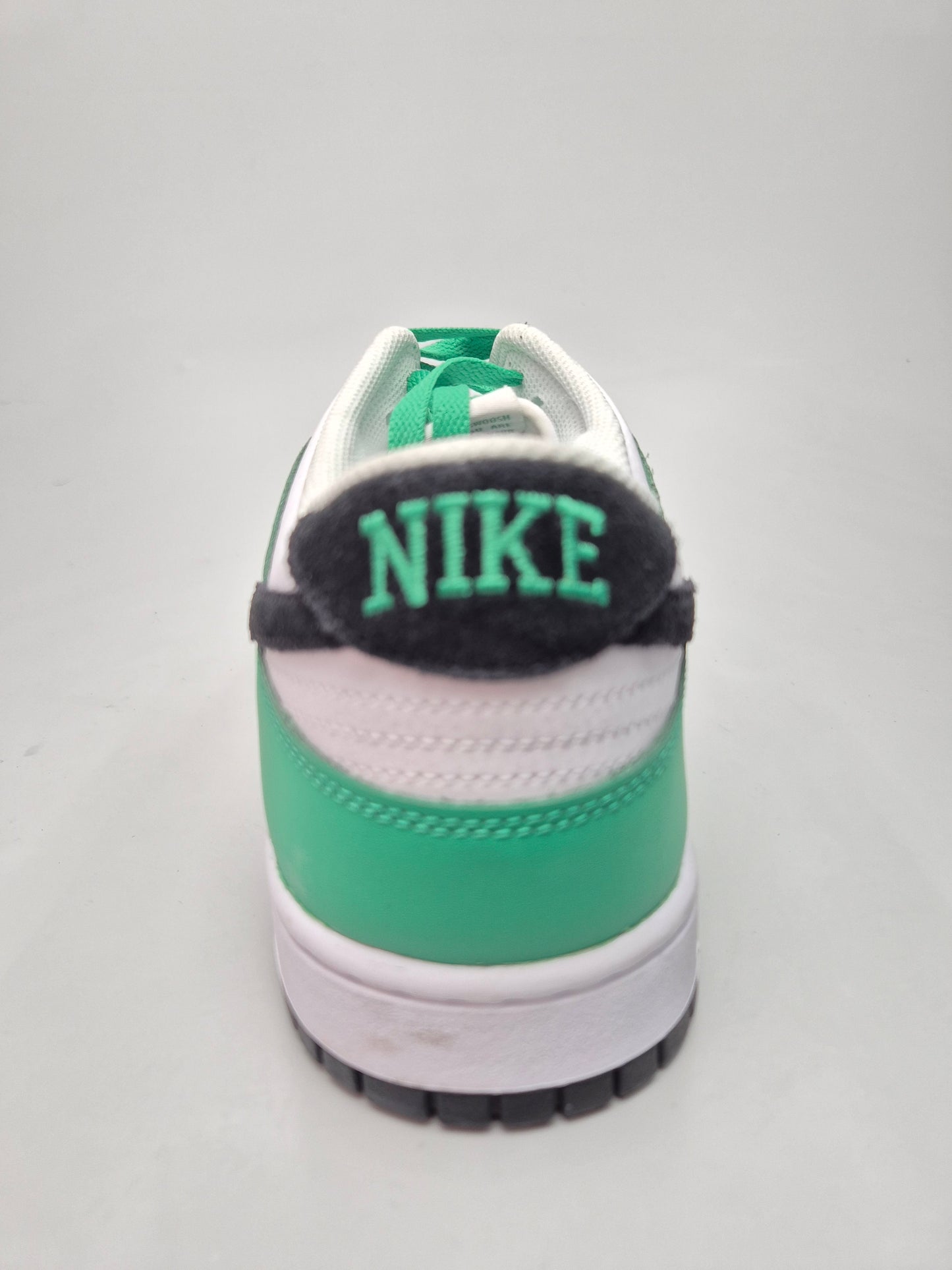 NIKE NOVI ORIGINAL PATIKI BR 48.5