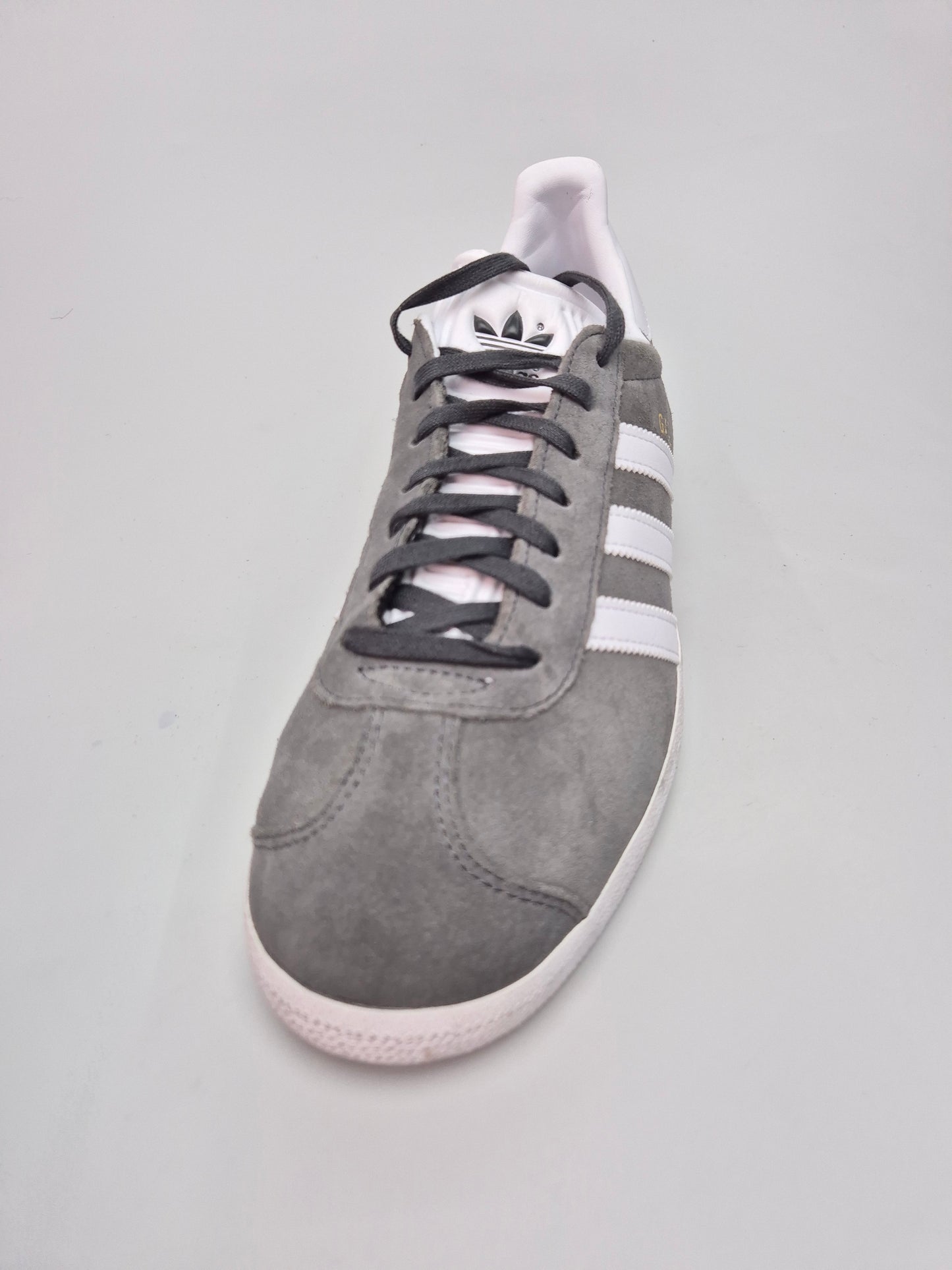 ADIDAS GAZZELE NOVI ORIGINAL PATIKI BR 43