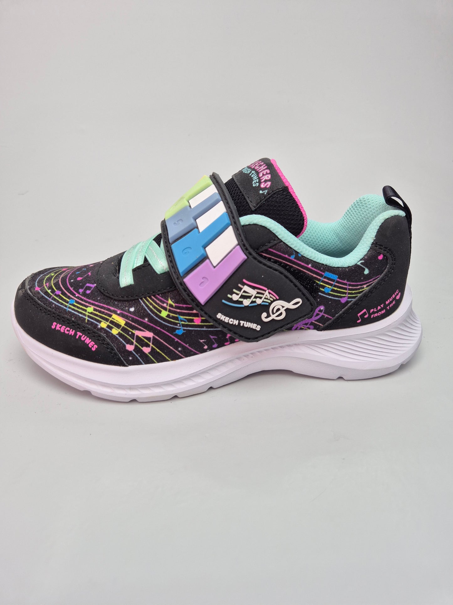 SKECHERS MEMORY NOVI ORIGINAL PATIKI BR 33.5