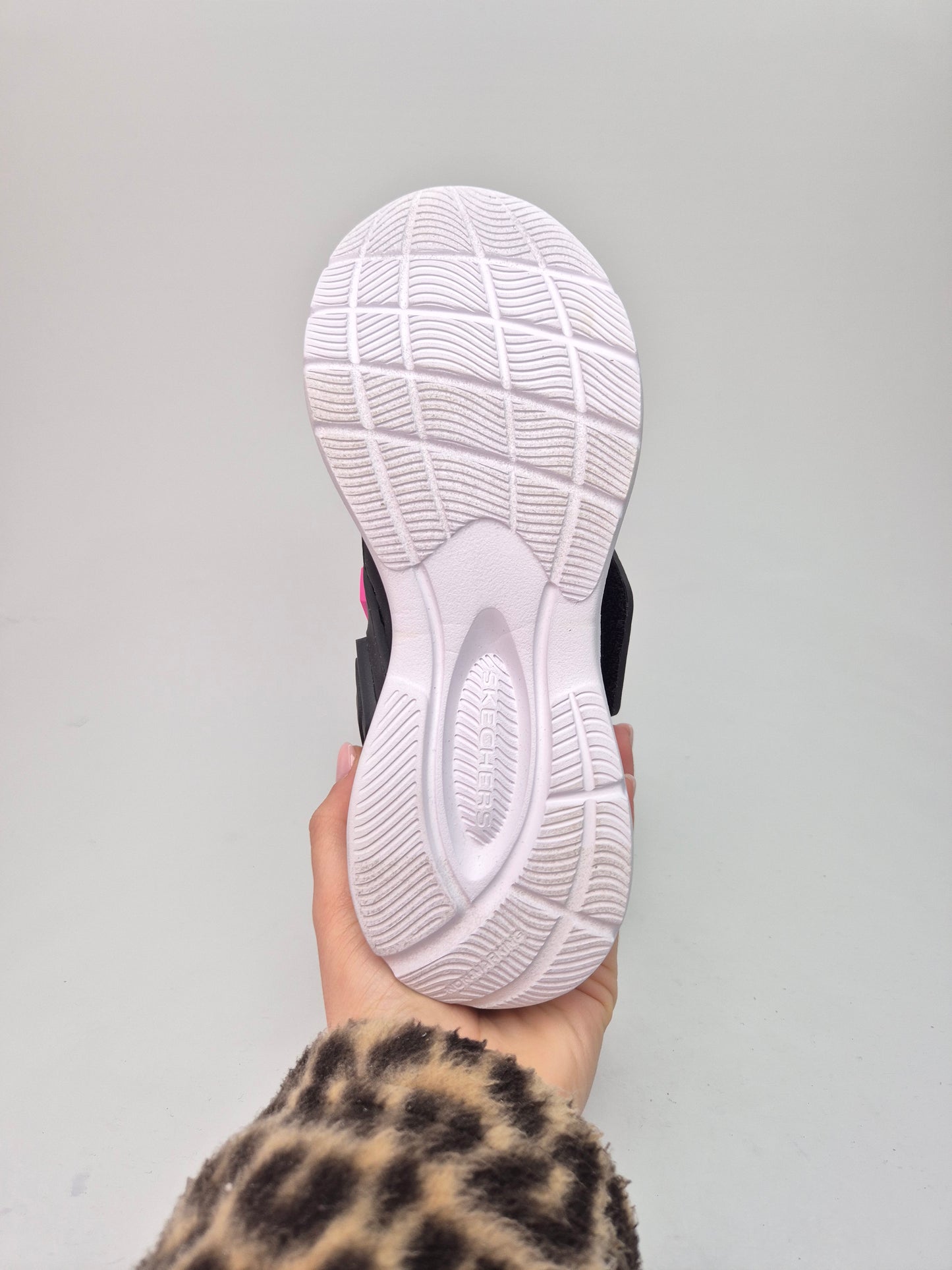 SKECHERS MEMORY NOVI ORIGINAL PATIKI BR 33.5
